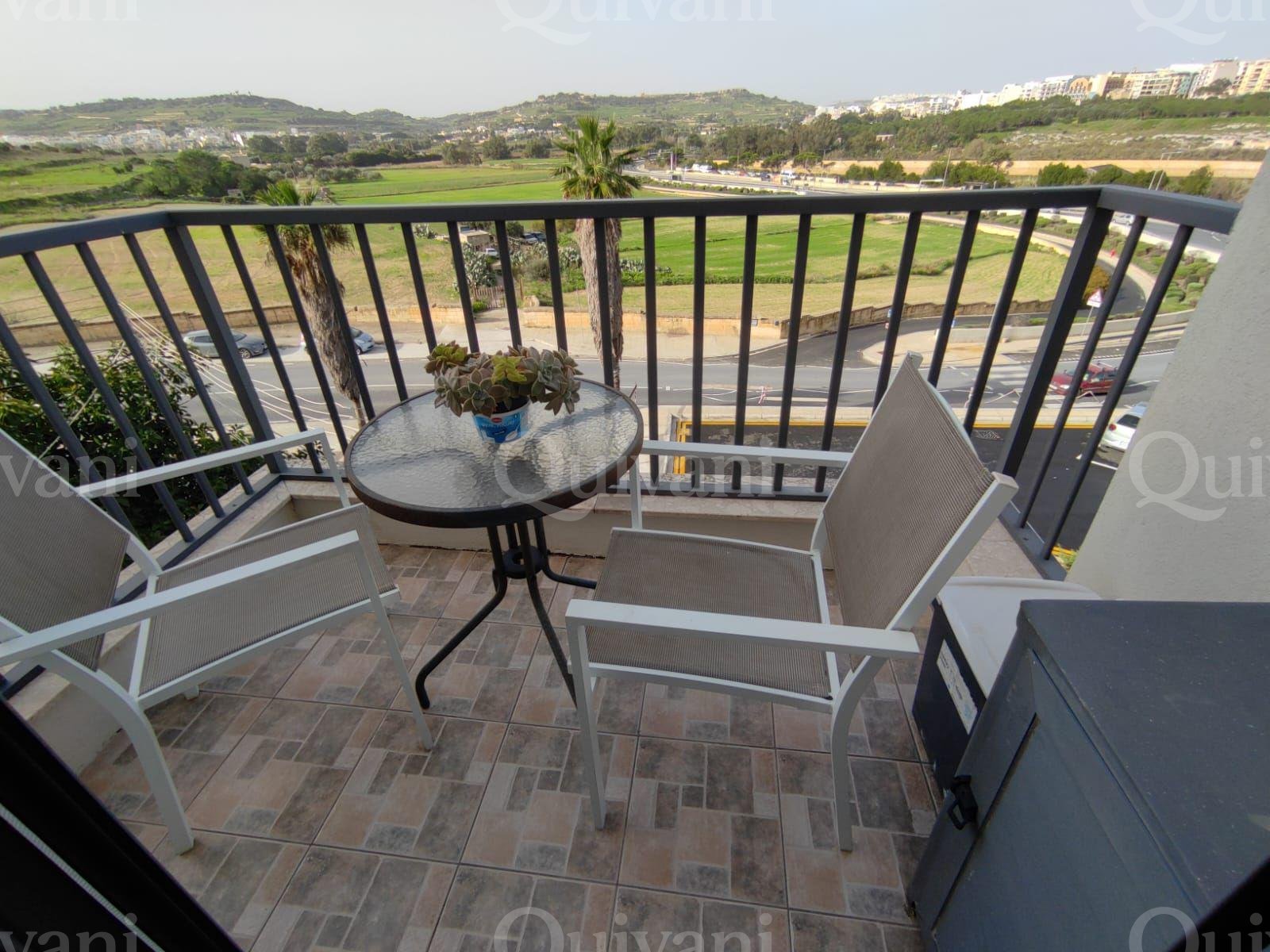 Salina, Furnished Apartment