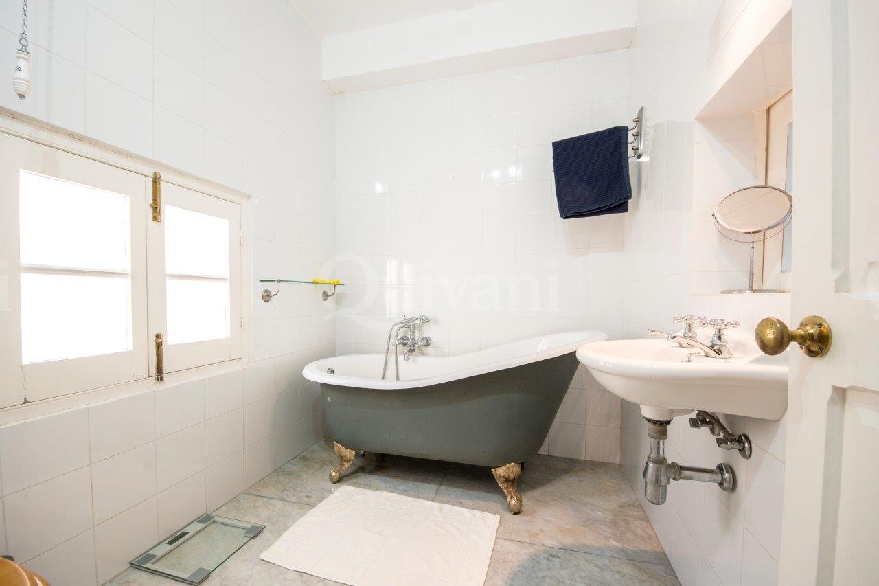 Vittoriosa, Furnished Townhouse