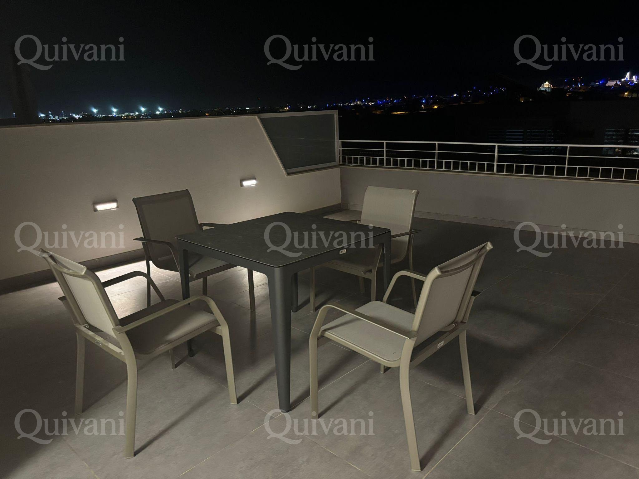 Qrendi, Furnished Penthouse