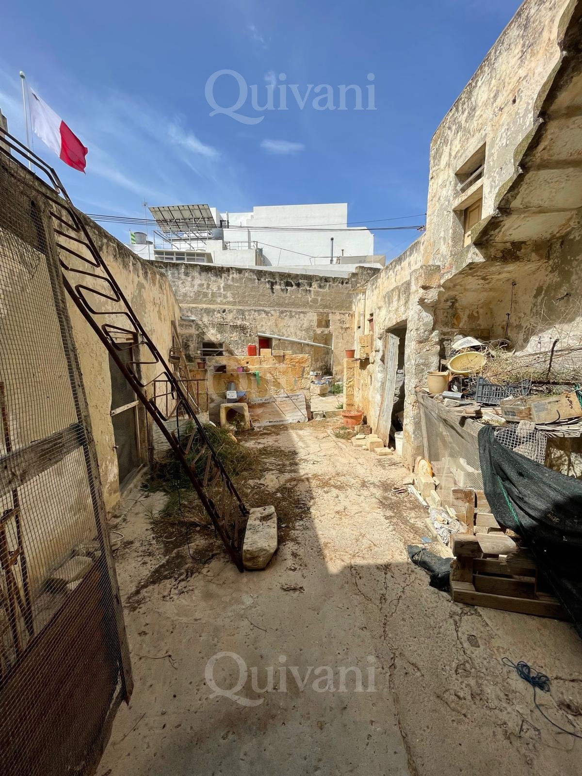 Zebbug, Unconverted Farmhouse
