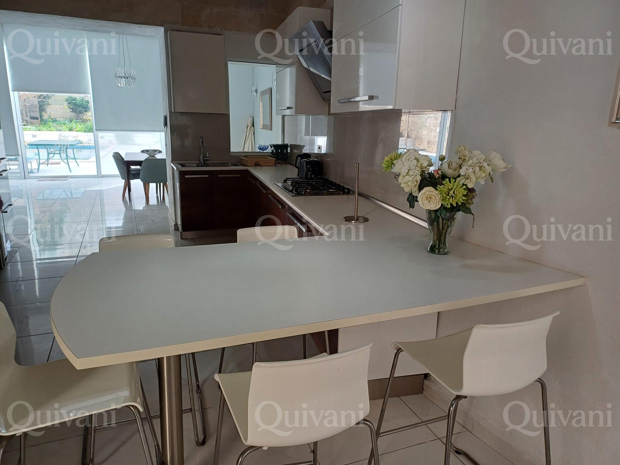 Mosta, Furnished Townhouse