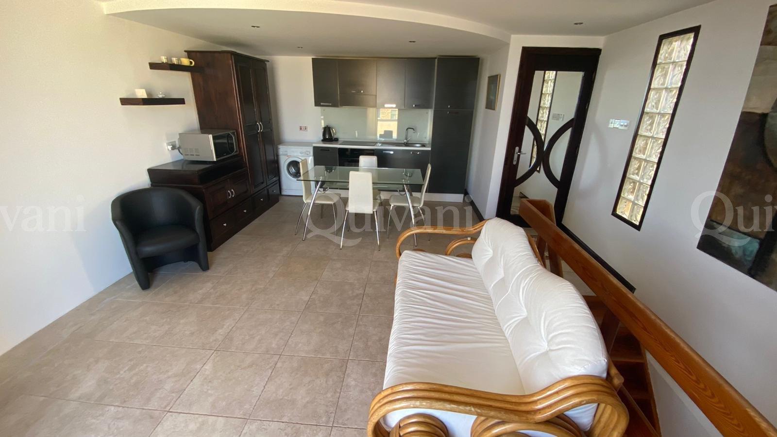 Valletta, Furnished Duplex Apartment