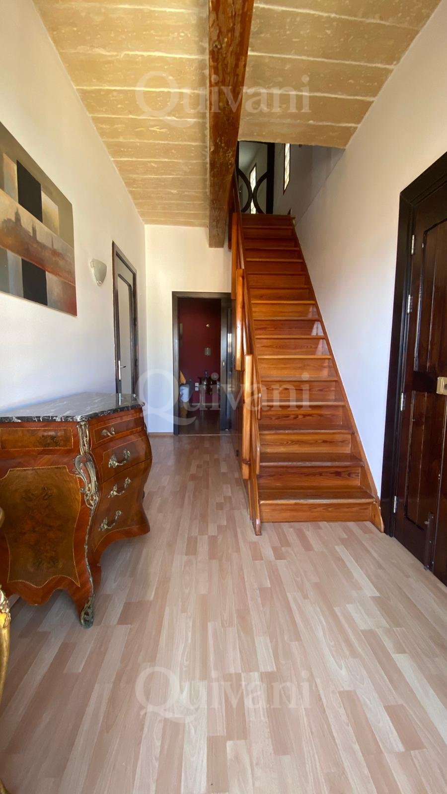 Valletta, Furnished Duplex Apartment