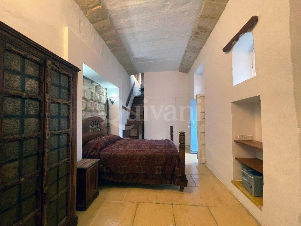 Mosta, Furnished House of Character