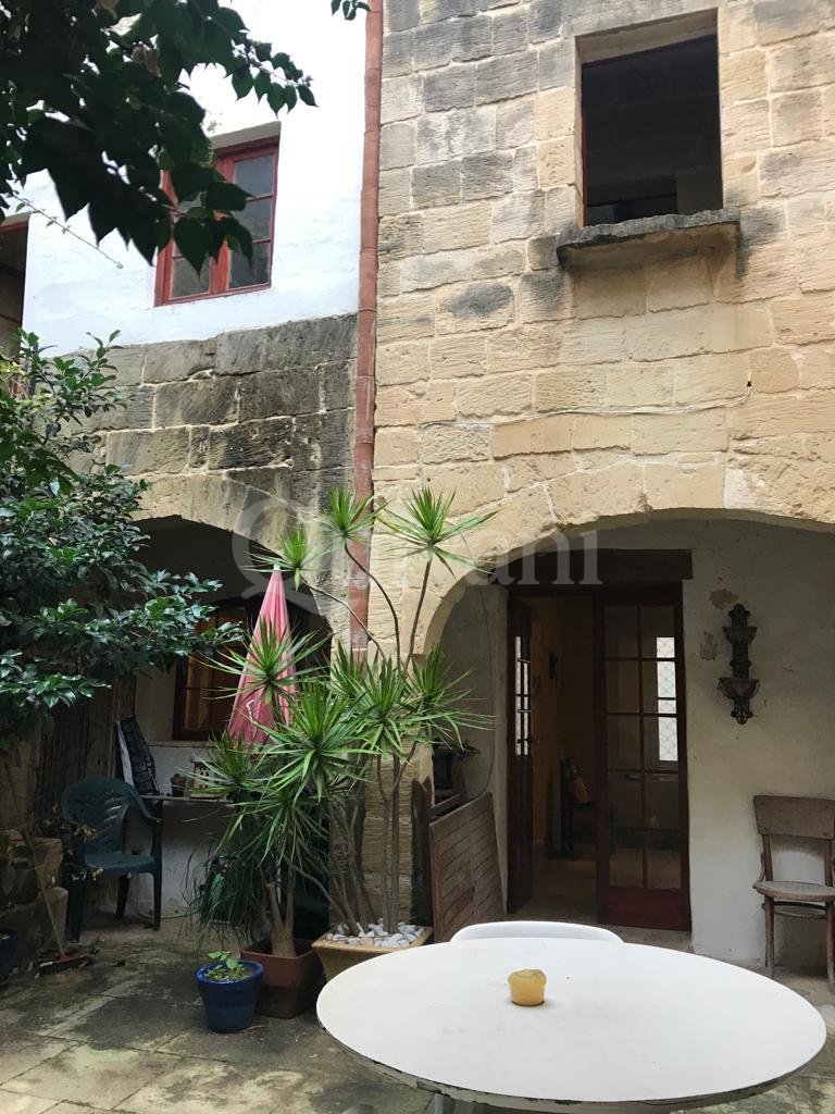 Mosta, Furnished House of Character