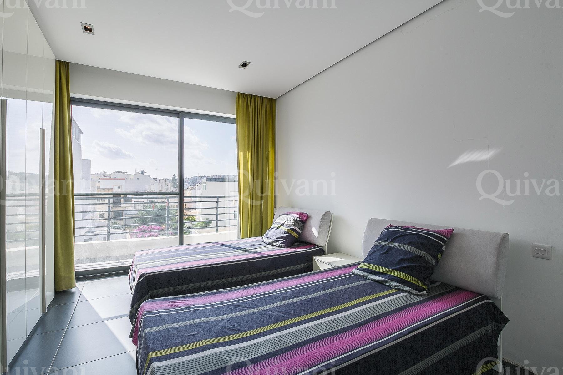 Swieqi, Furnished Penthouse
