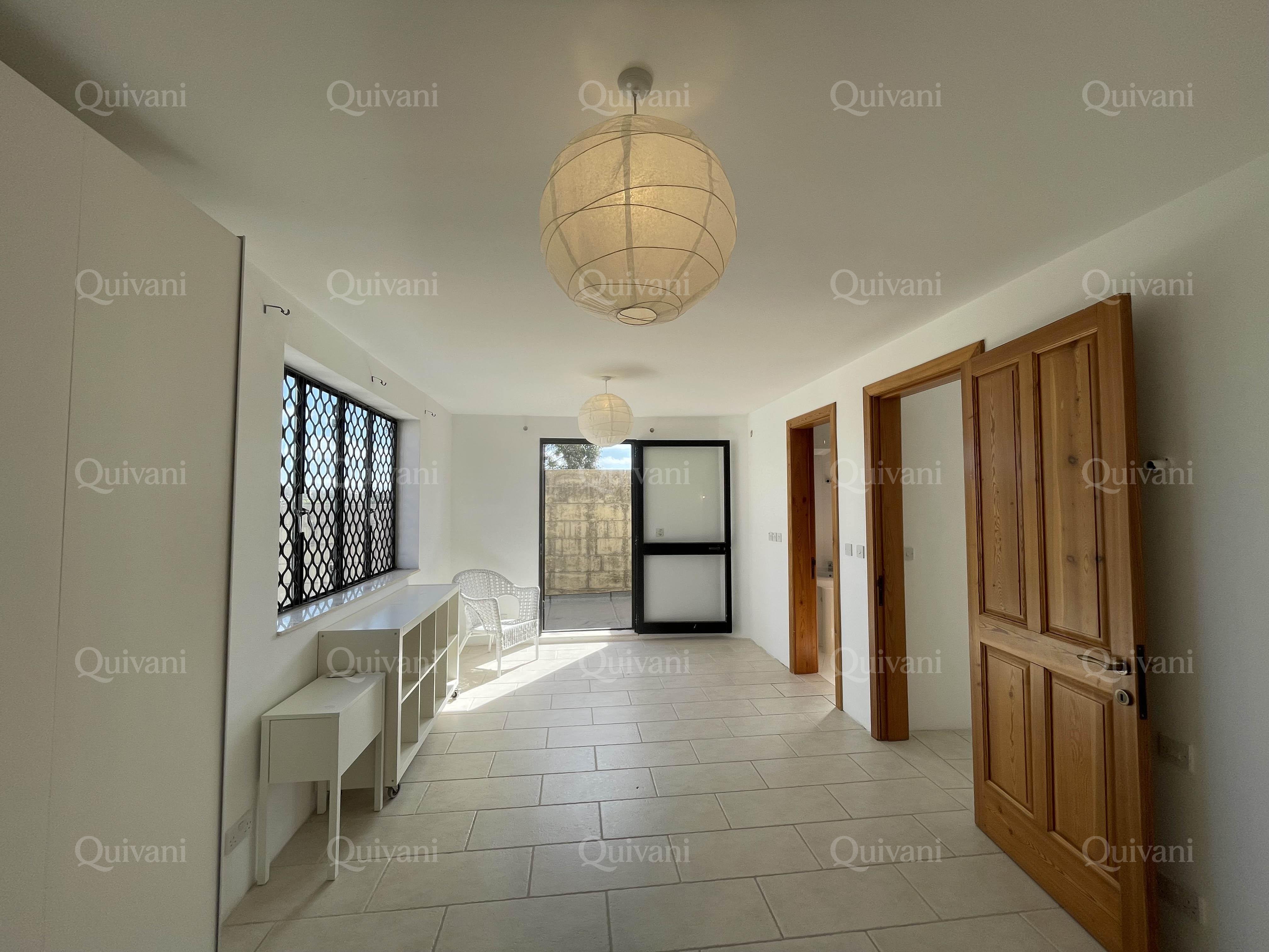 Naxxar, Converted House of Character