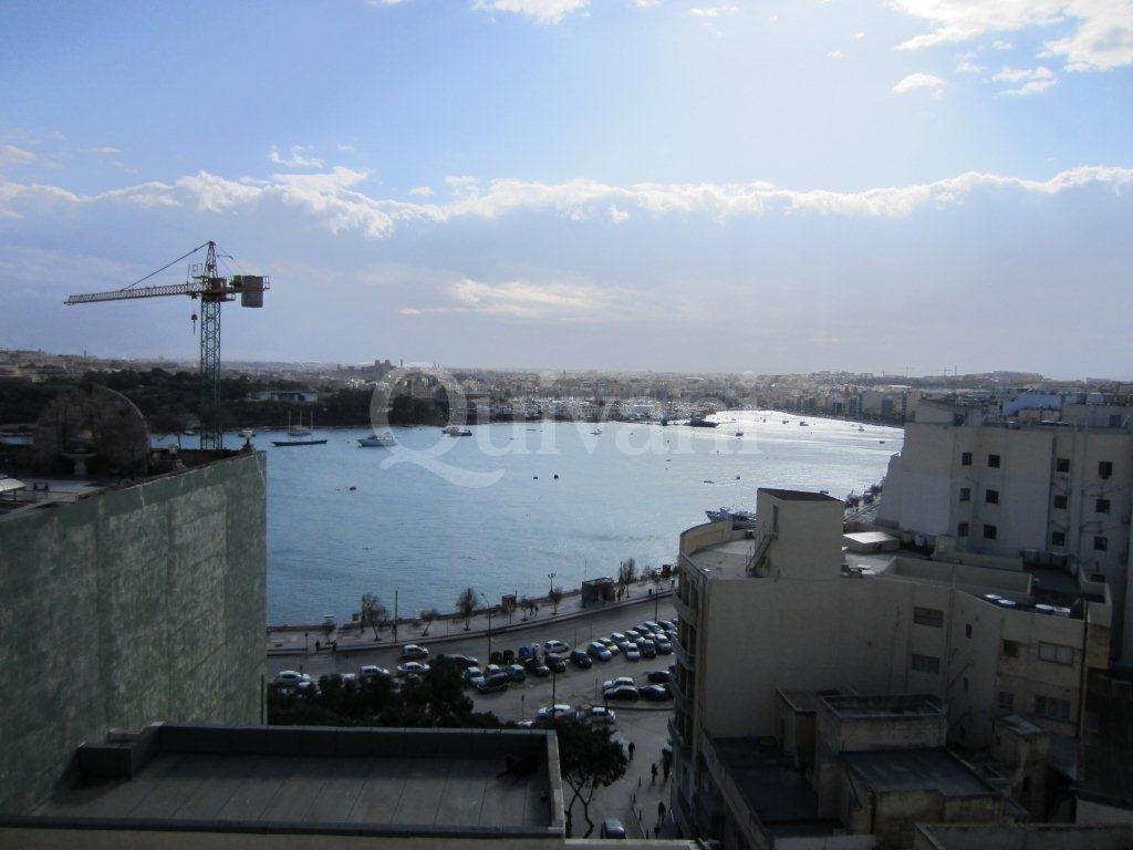 Sliema, Finished Office