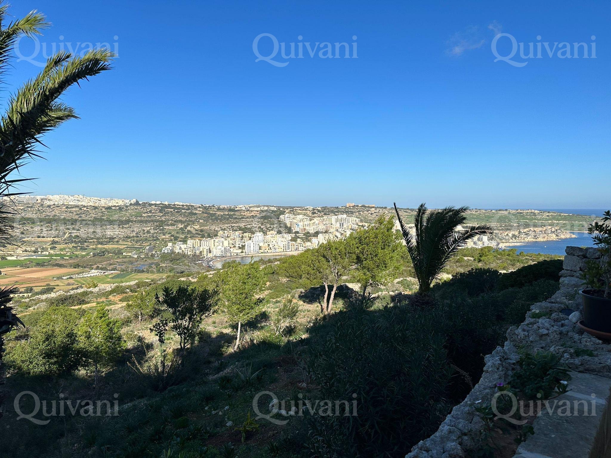 Wardija, Furnished Maisonette