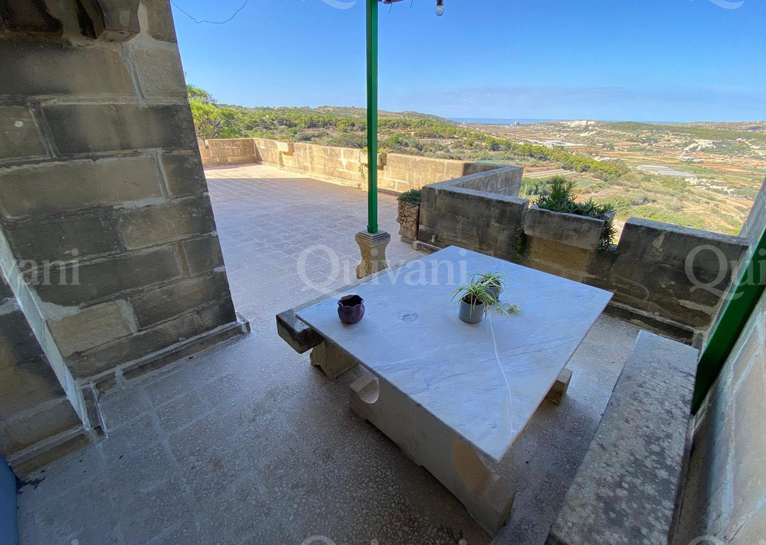 Wardija, Furnished Maisonette