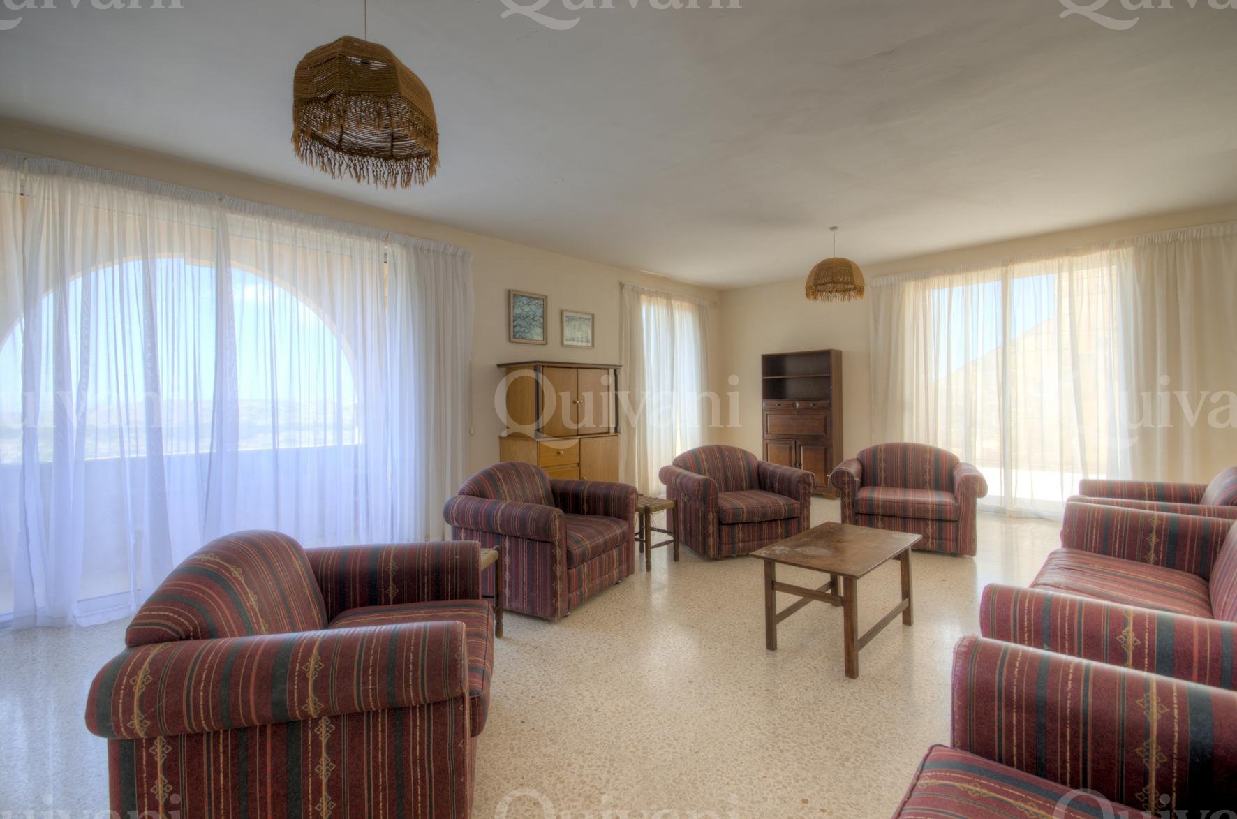 Wardija, Furnished Maisonette