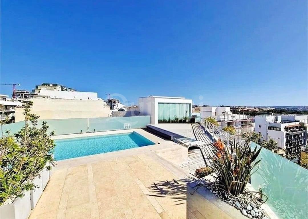 Sliema, Furnished Penthouse