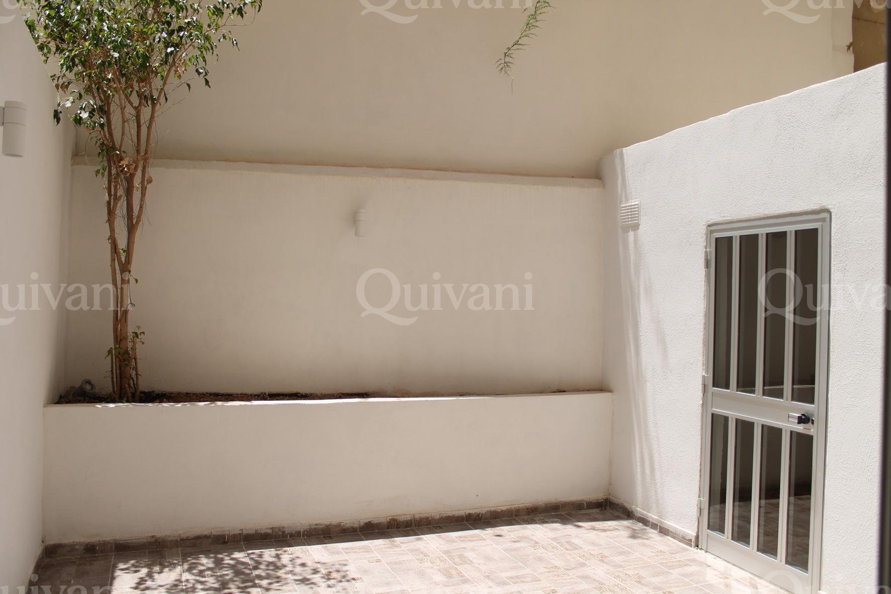 Sliema, Finished Office