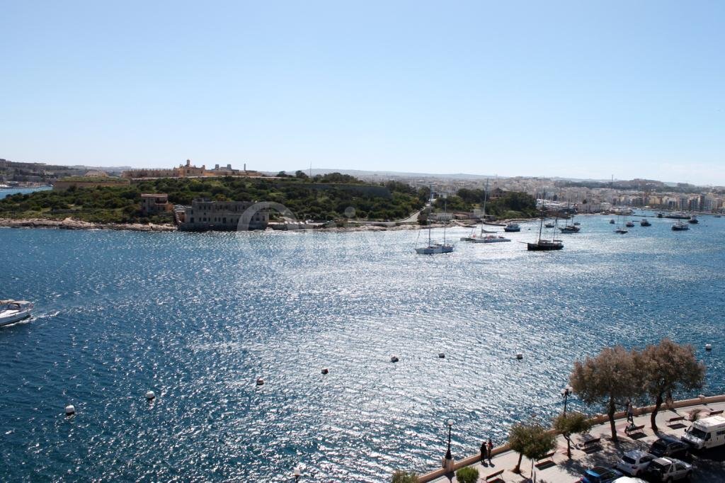 Sliema, Furnished Apartment