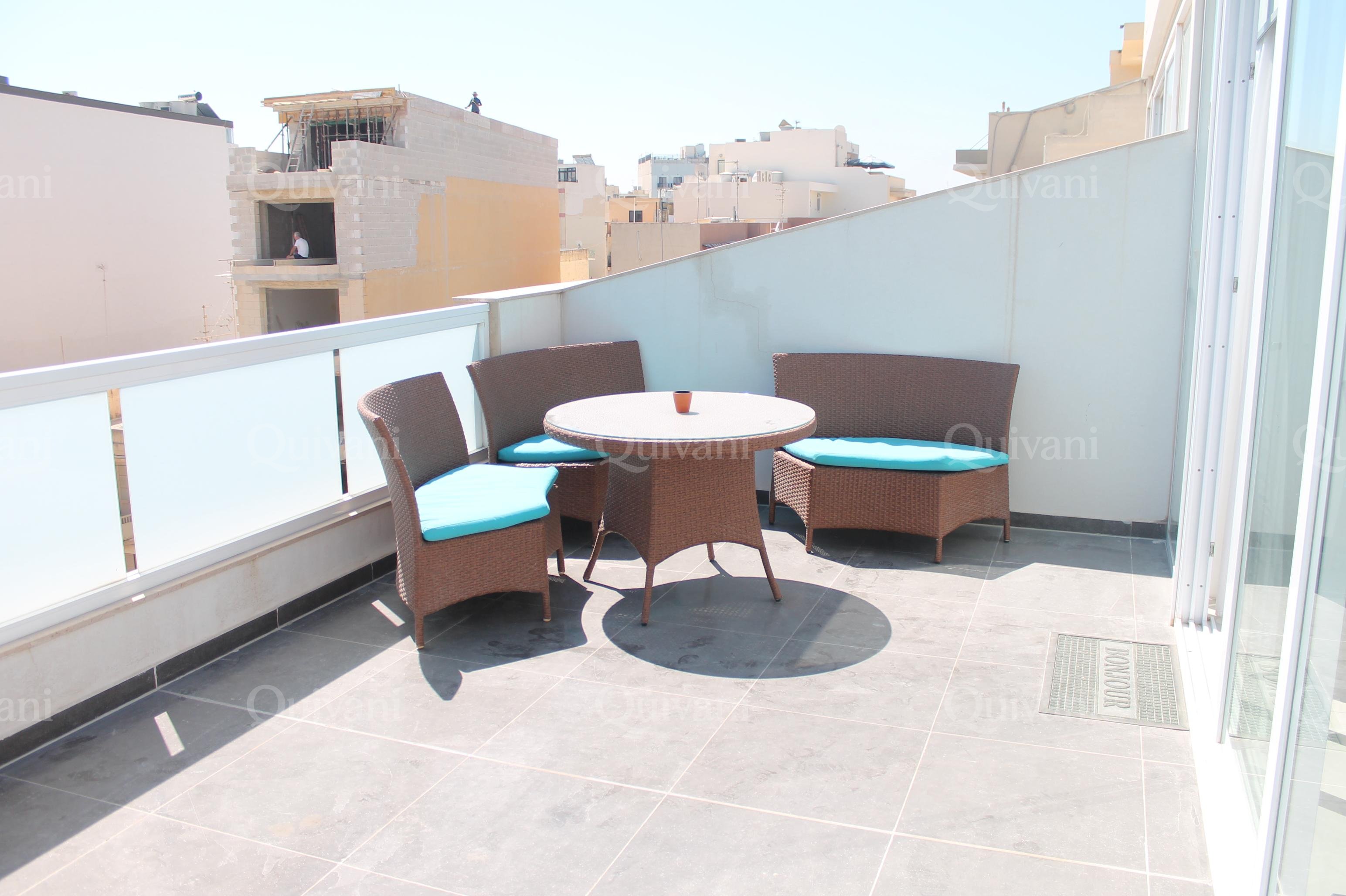 St Pauls Bay, Furnished Penthouse