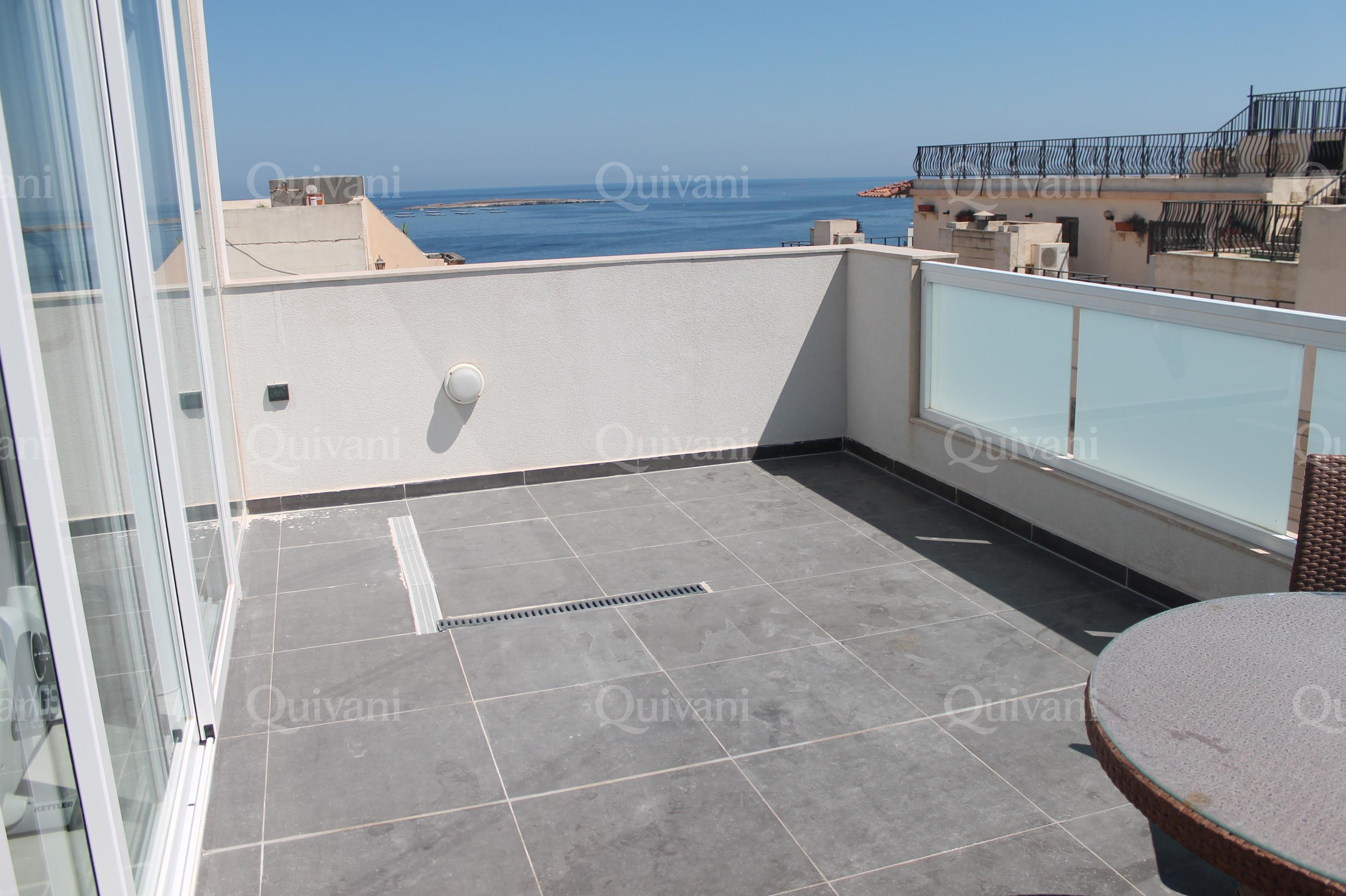 St Pauls Bay, Furnished Penthouse