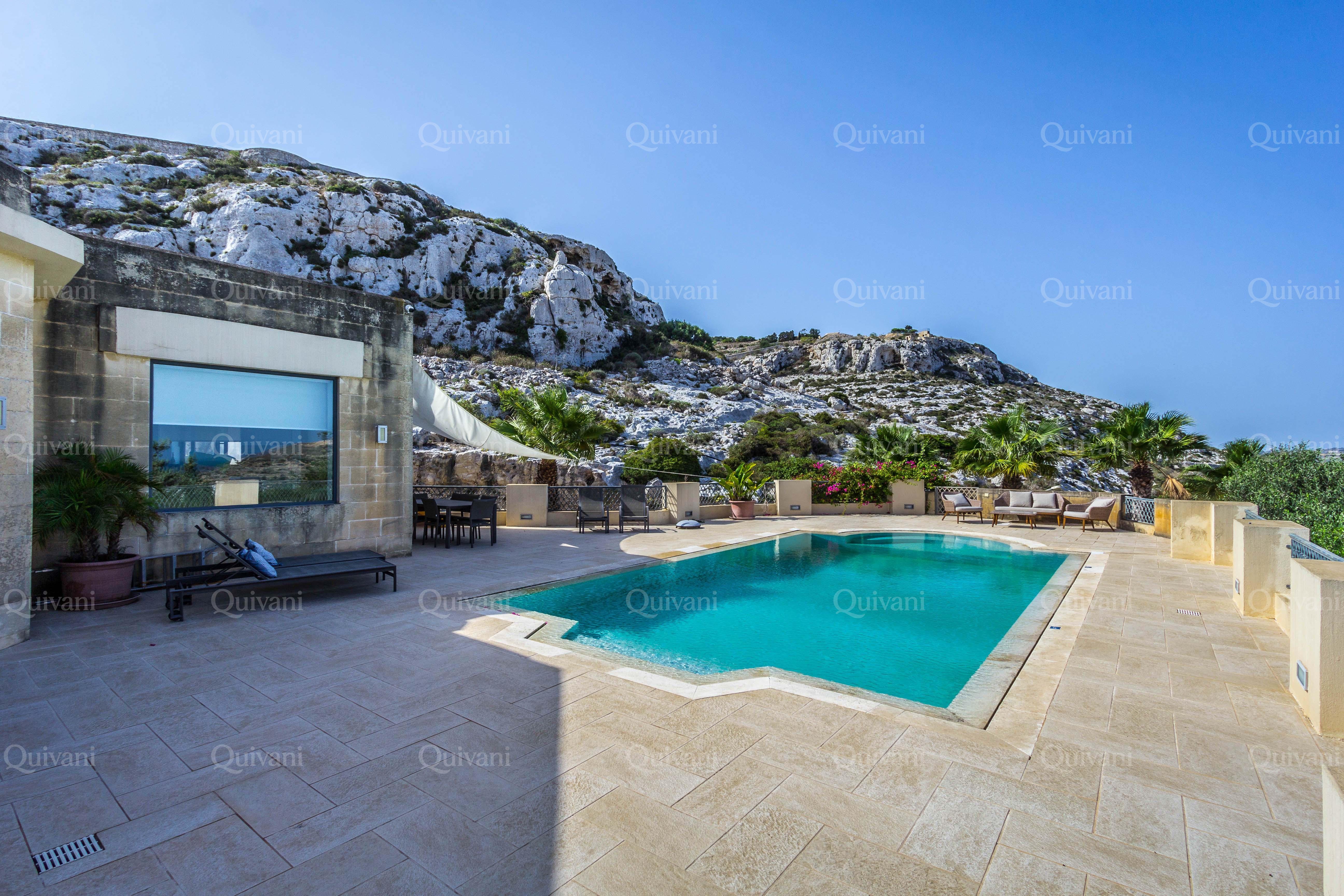 Bahar ic-Caghaq, Furnished Detached Villa