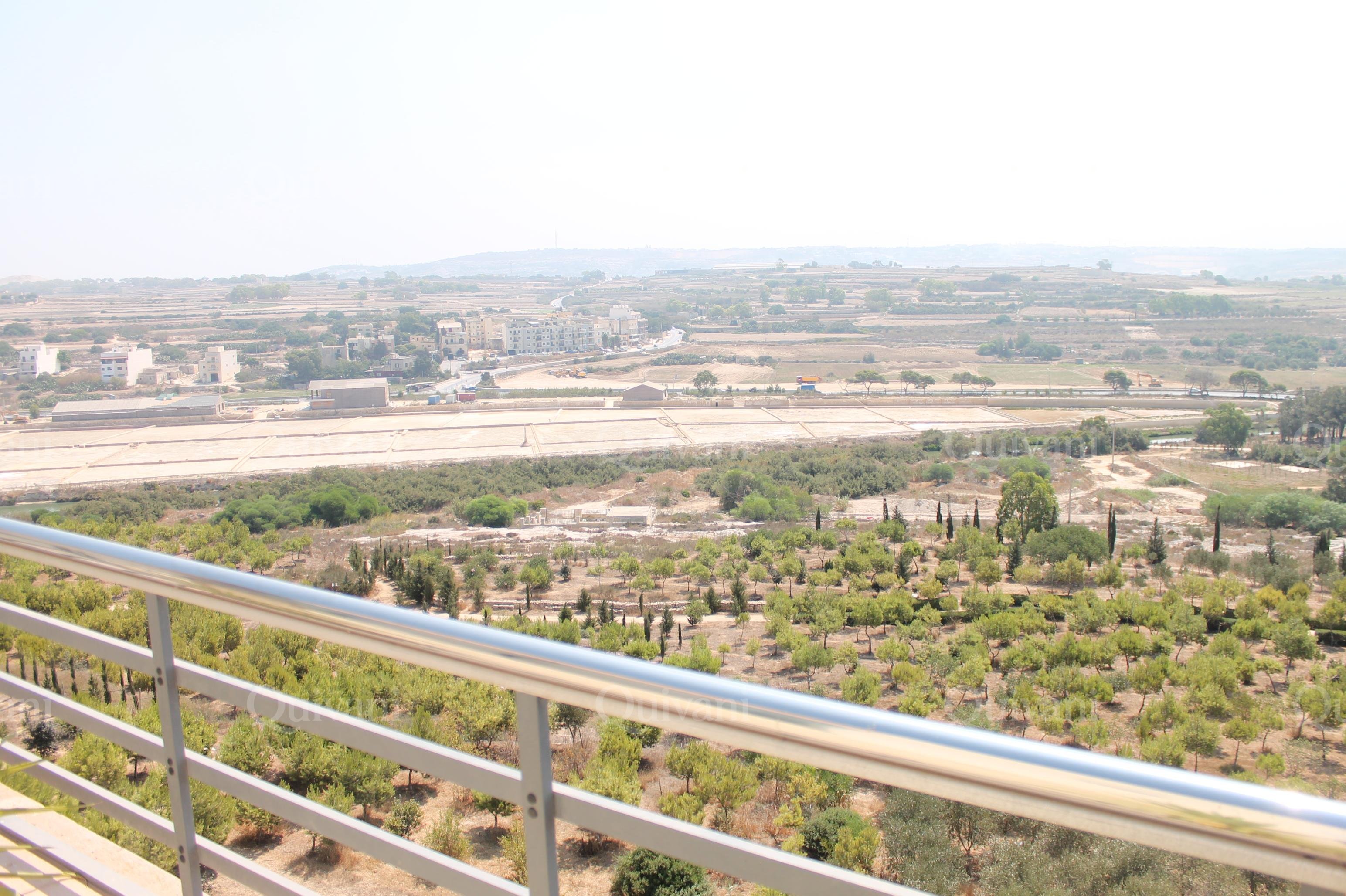 Qawra, Furnished Penthouse