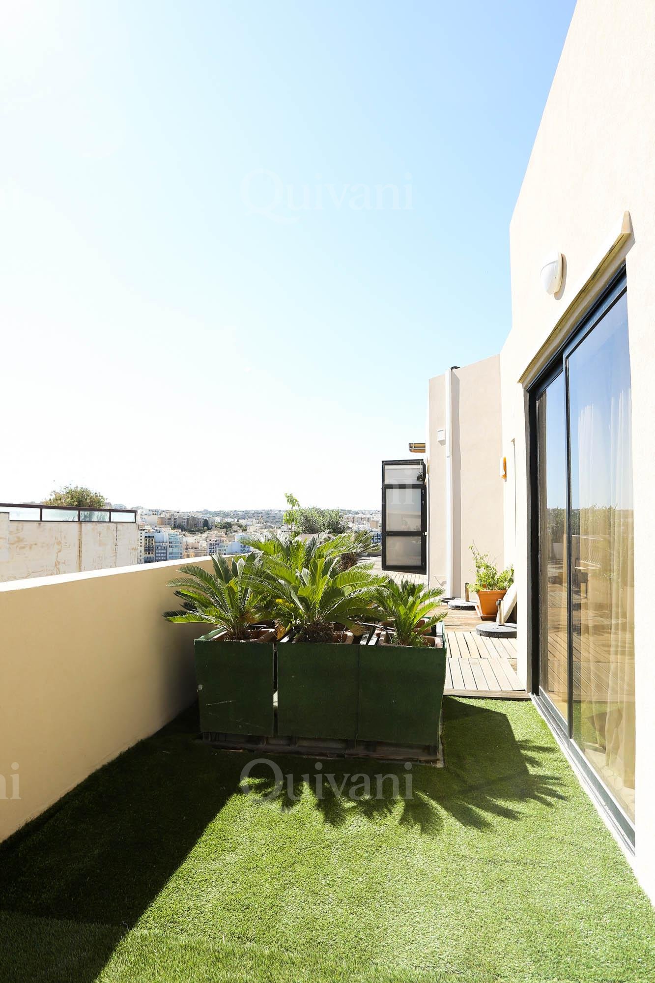 Sliema, Furnished Penthouse