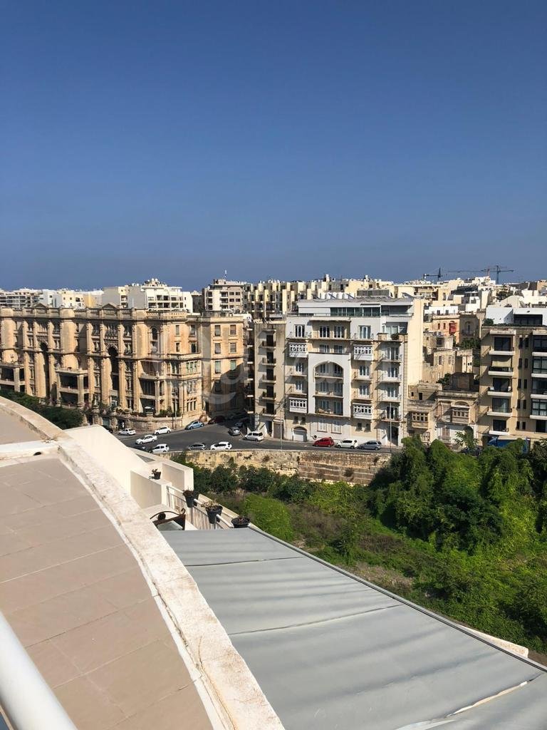 St Julians, Furnished Apartment