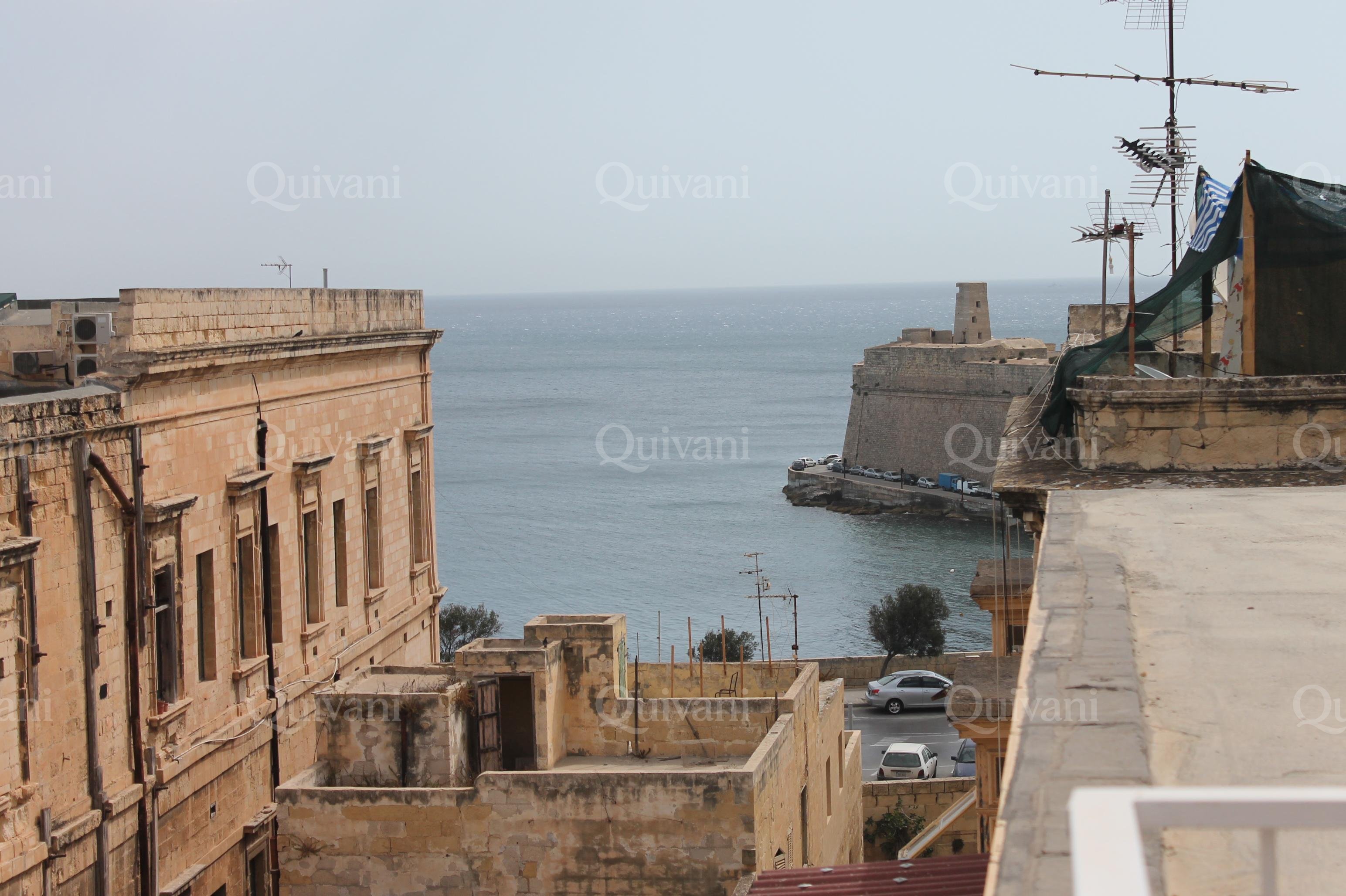 Valletta, Furnished Penthouse