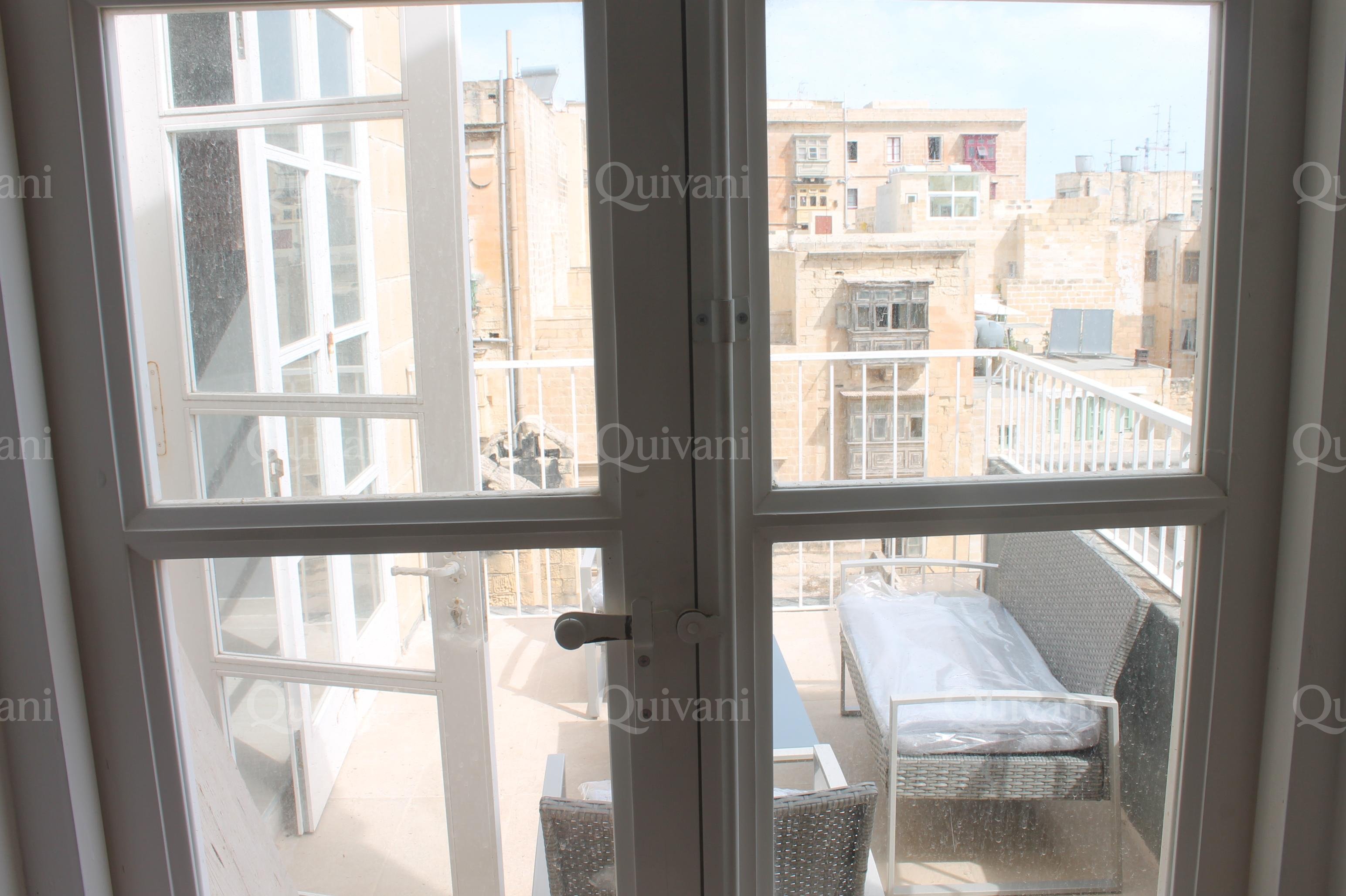 Valletta, Furnished Penthouse