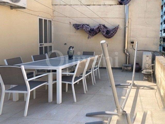 Sliema, Furnished Town House