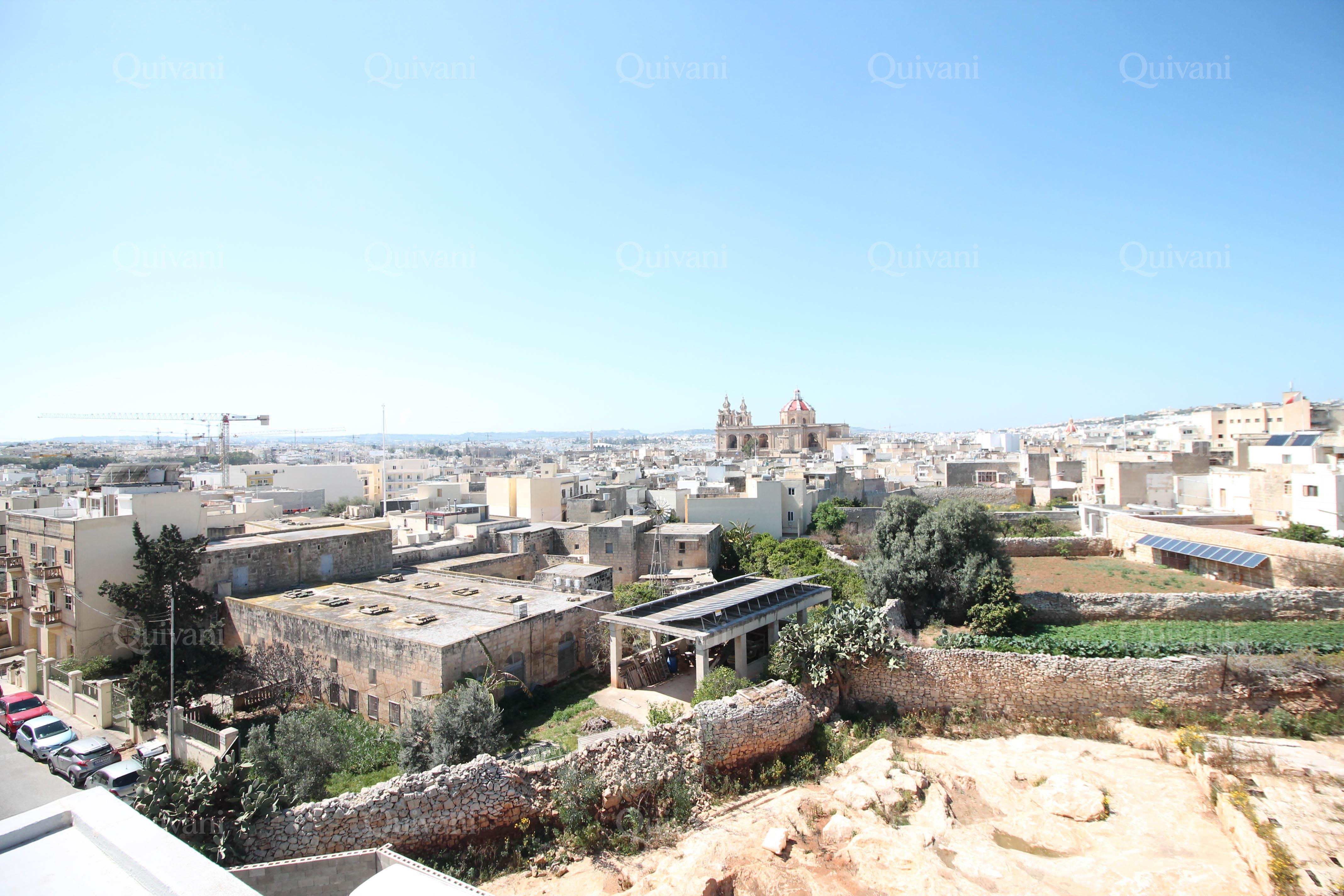 Birkirkara, Furnished Penthouse