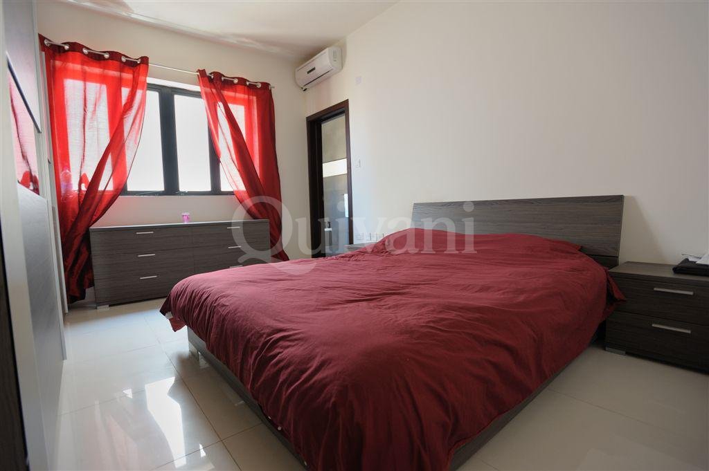 Gzira, Furnished Duplex Maisonette