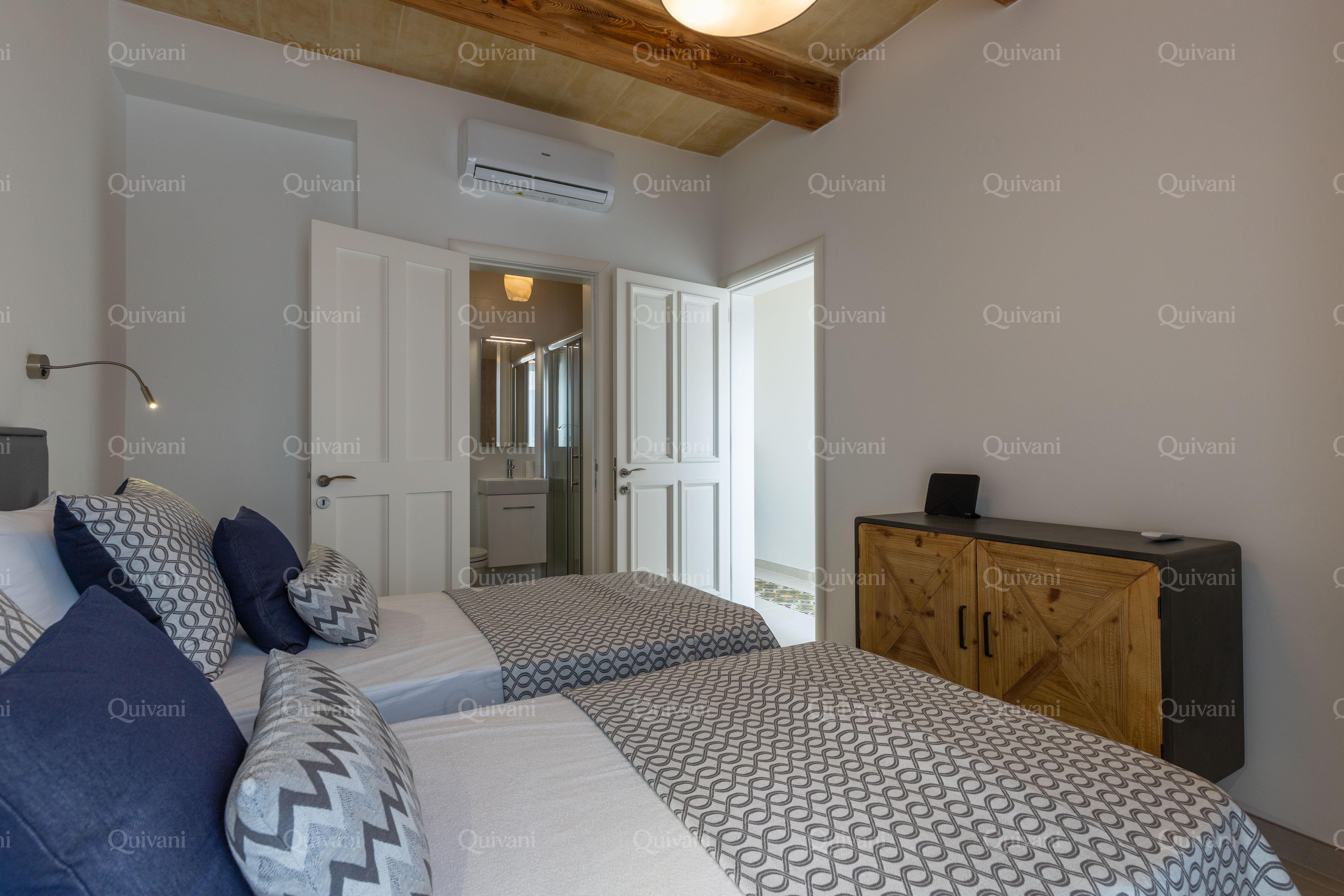 Sliema, Furnished Town House