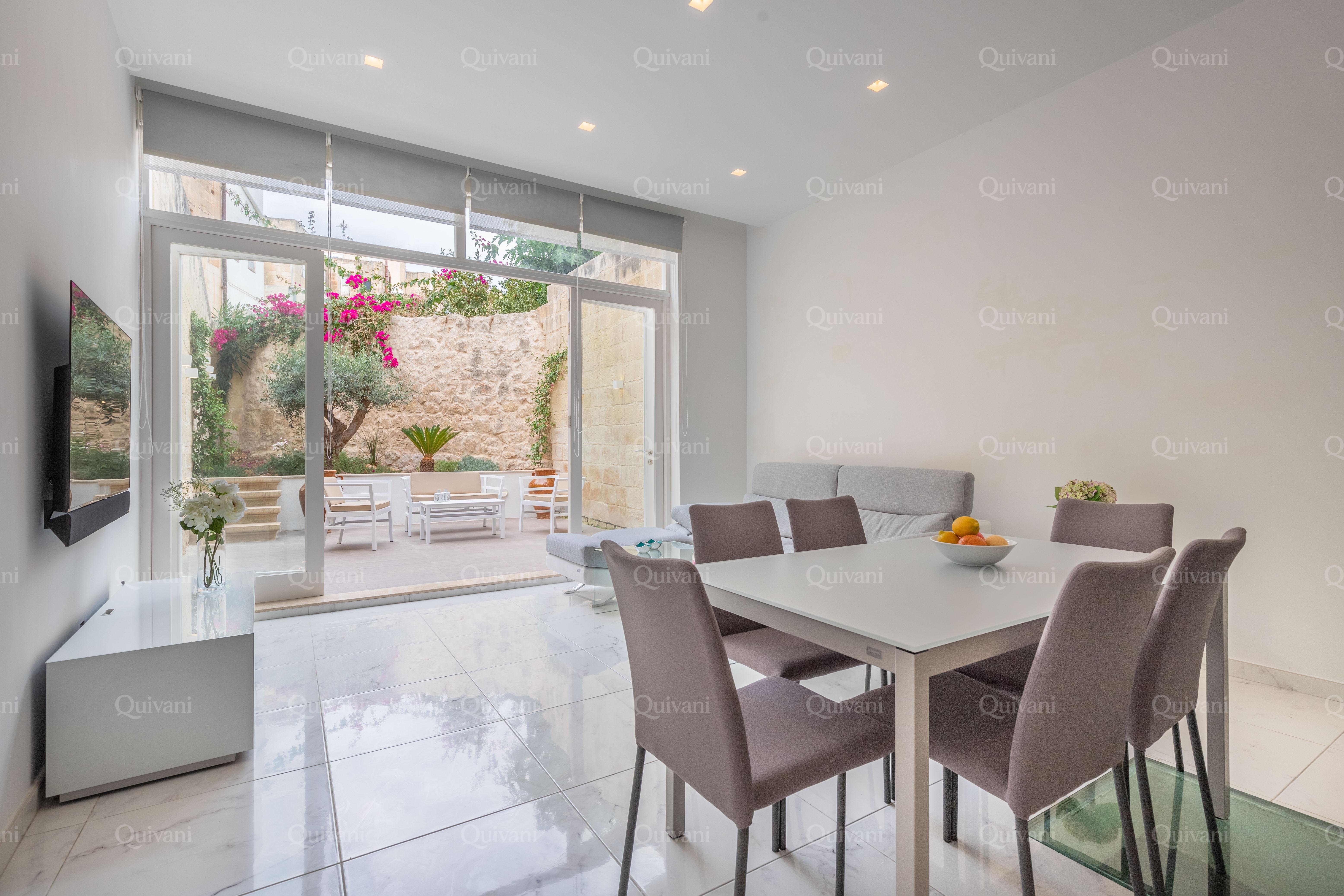 Sliema, Furnished Town House