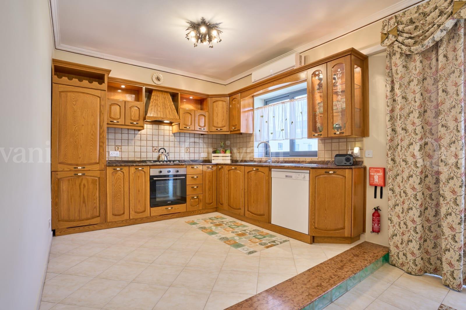 St Pauls Bay, Furnished Apartment