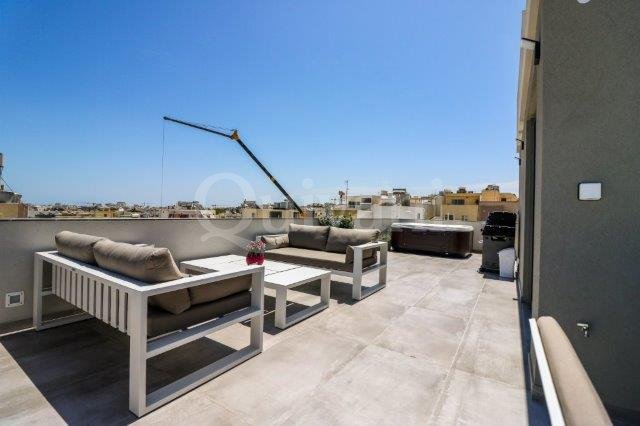 Swieqi, Furnished Semi-detached Villa