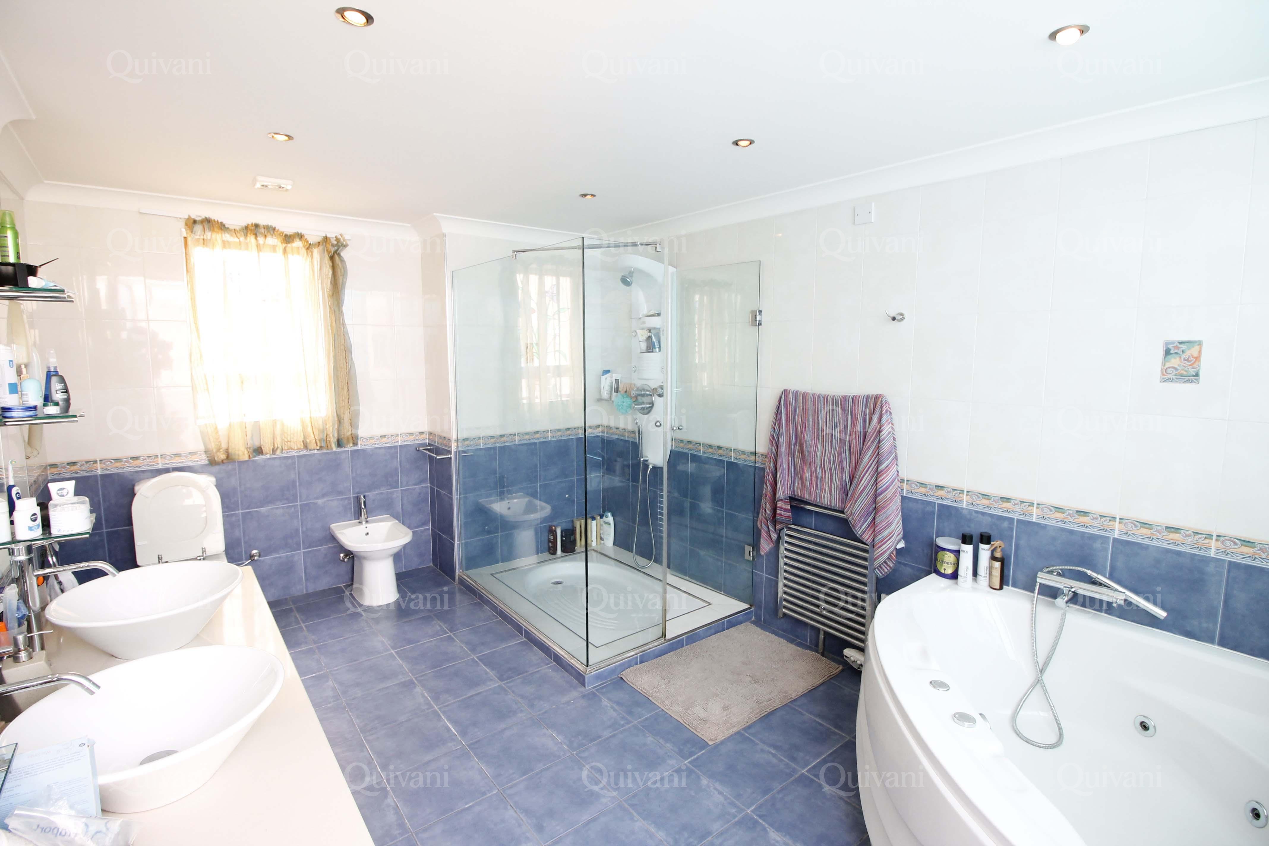 Ta'' Xbiex, Furnished Penthouse