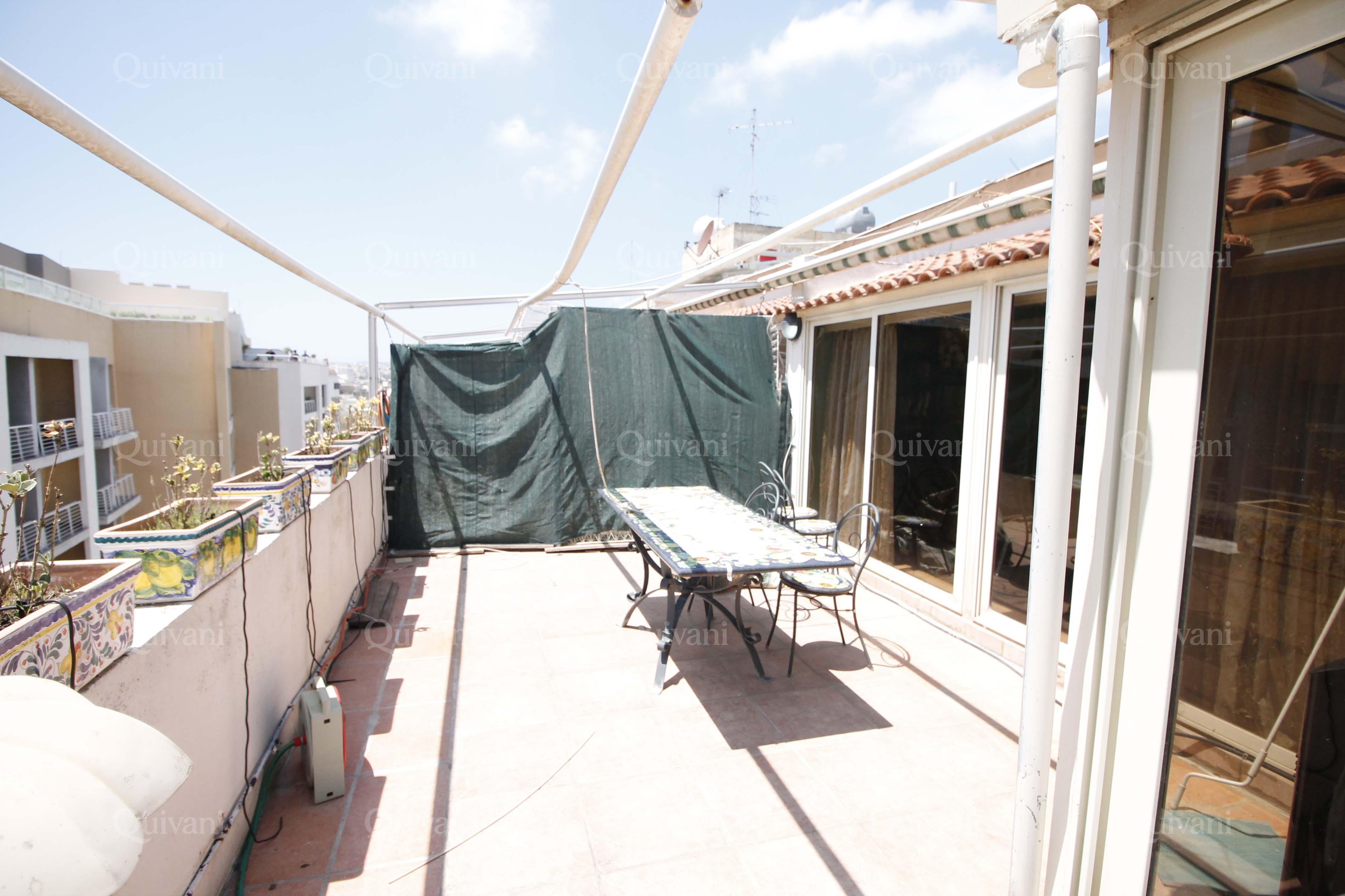 Ta'' Xbiex, Furnished Penthouse