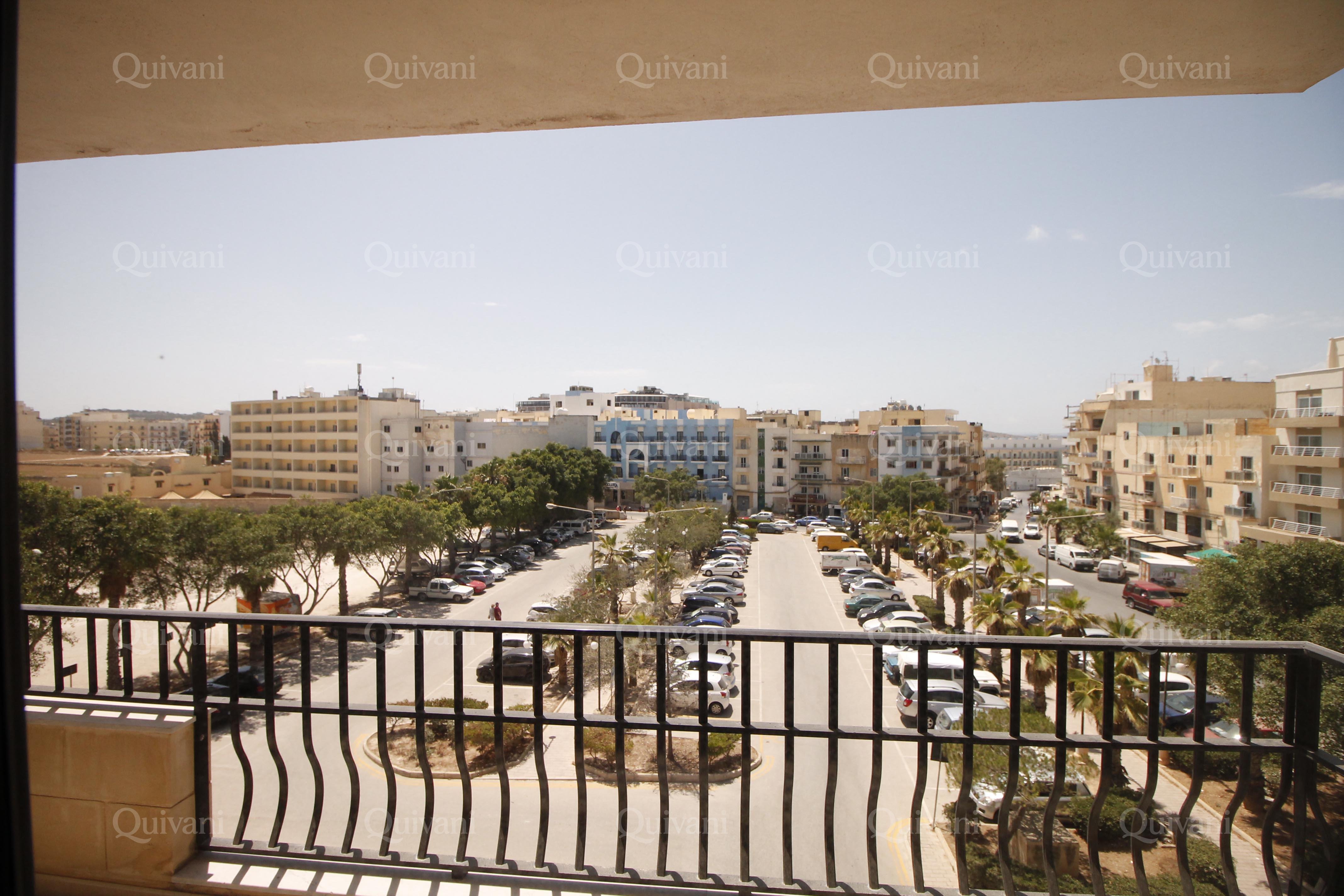 Qawra, Furnished Apartment