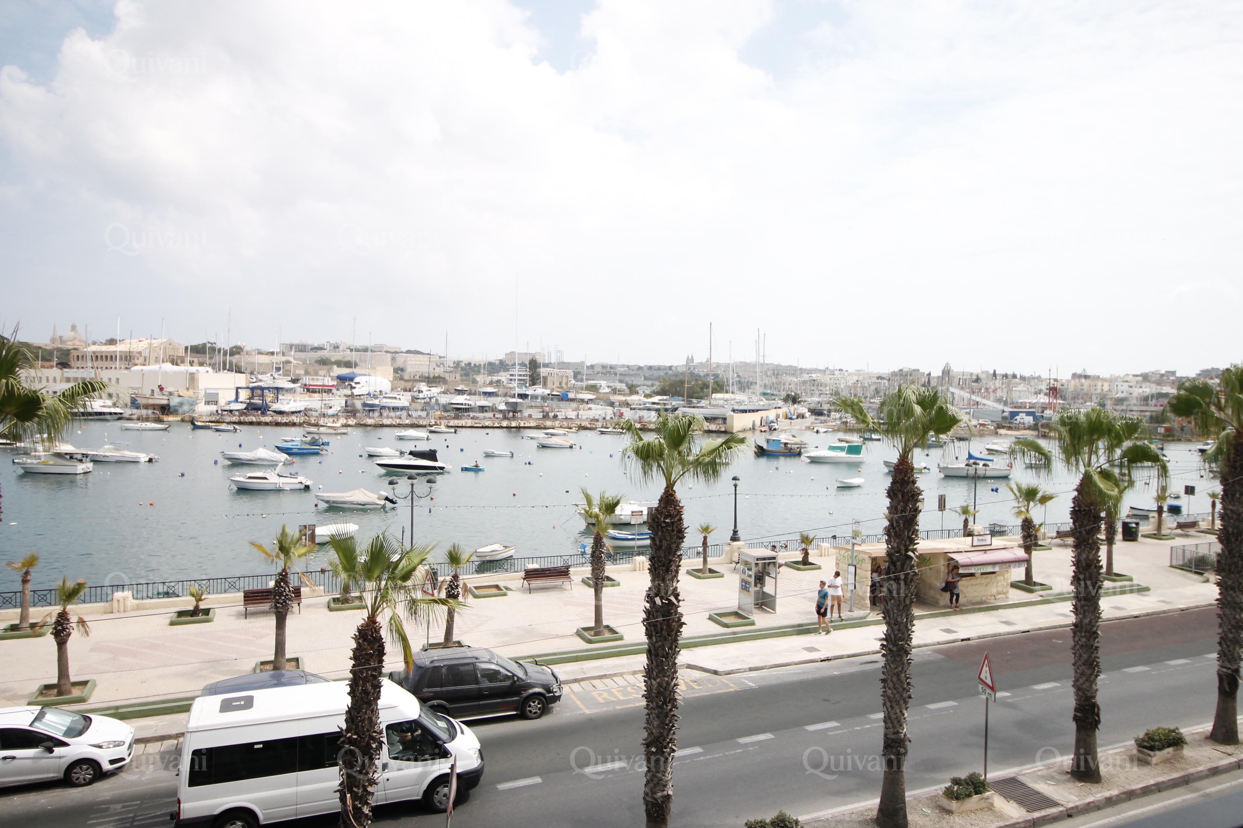 Gzira, Furnished Apartment