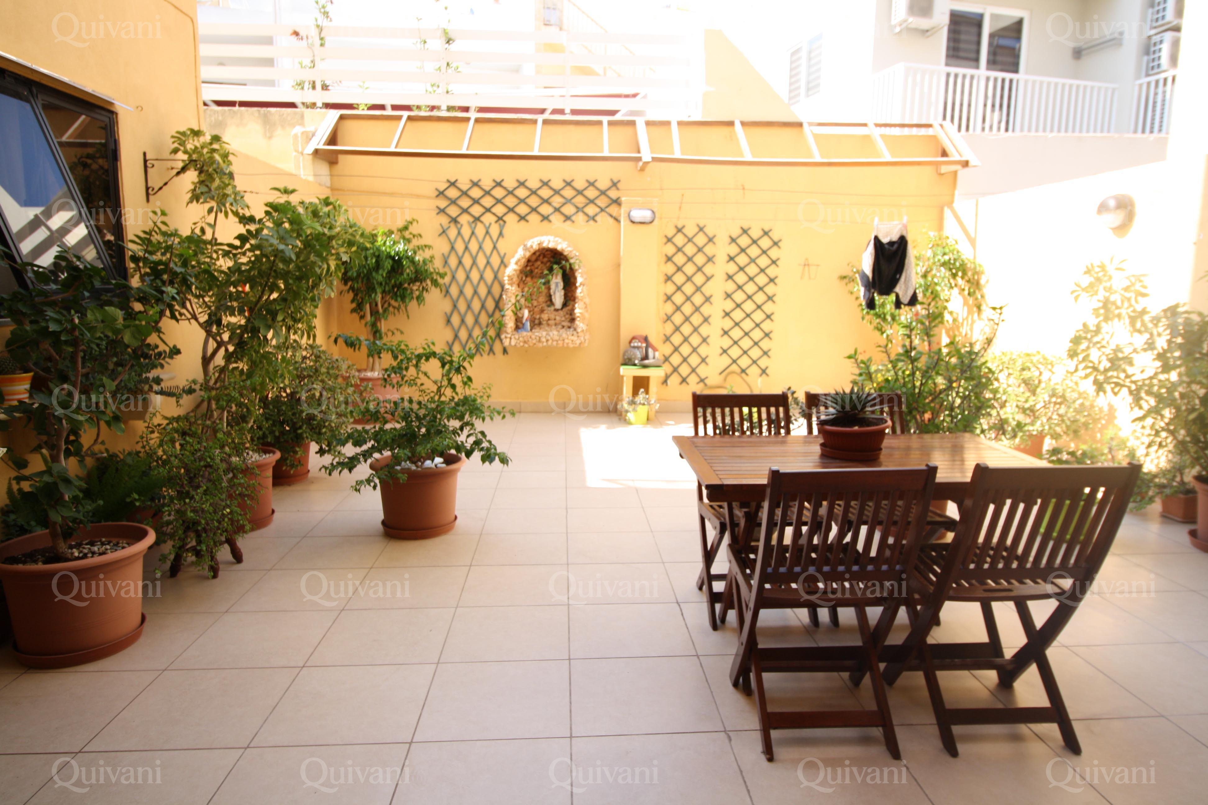 Swieqi, Furnished Maisonette