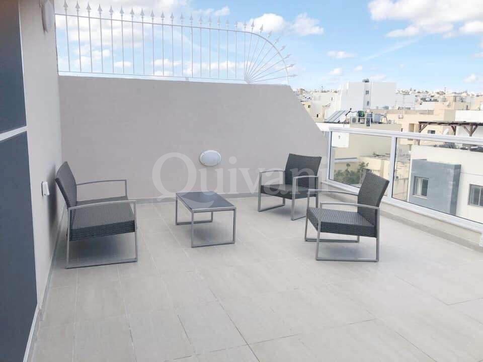Swieqi, Furnished Penthouse