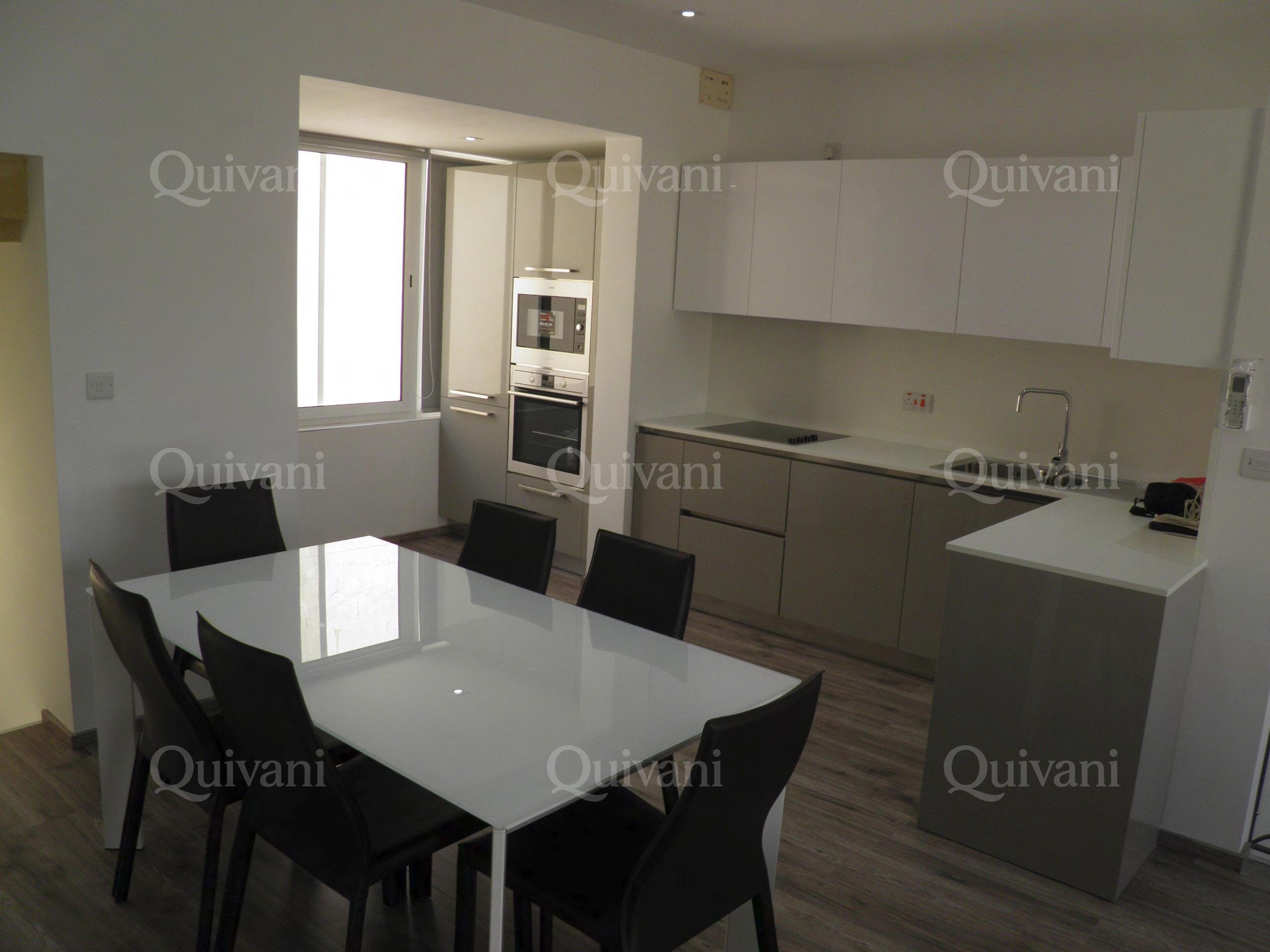 Msida, Furnished Town House