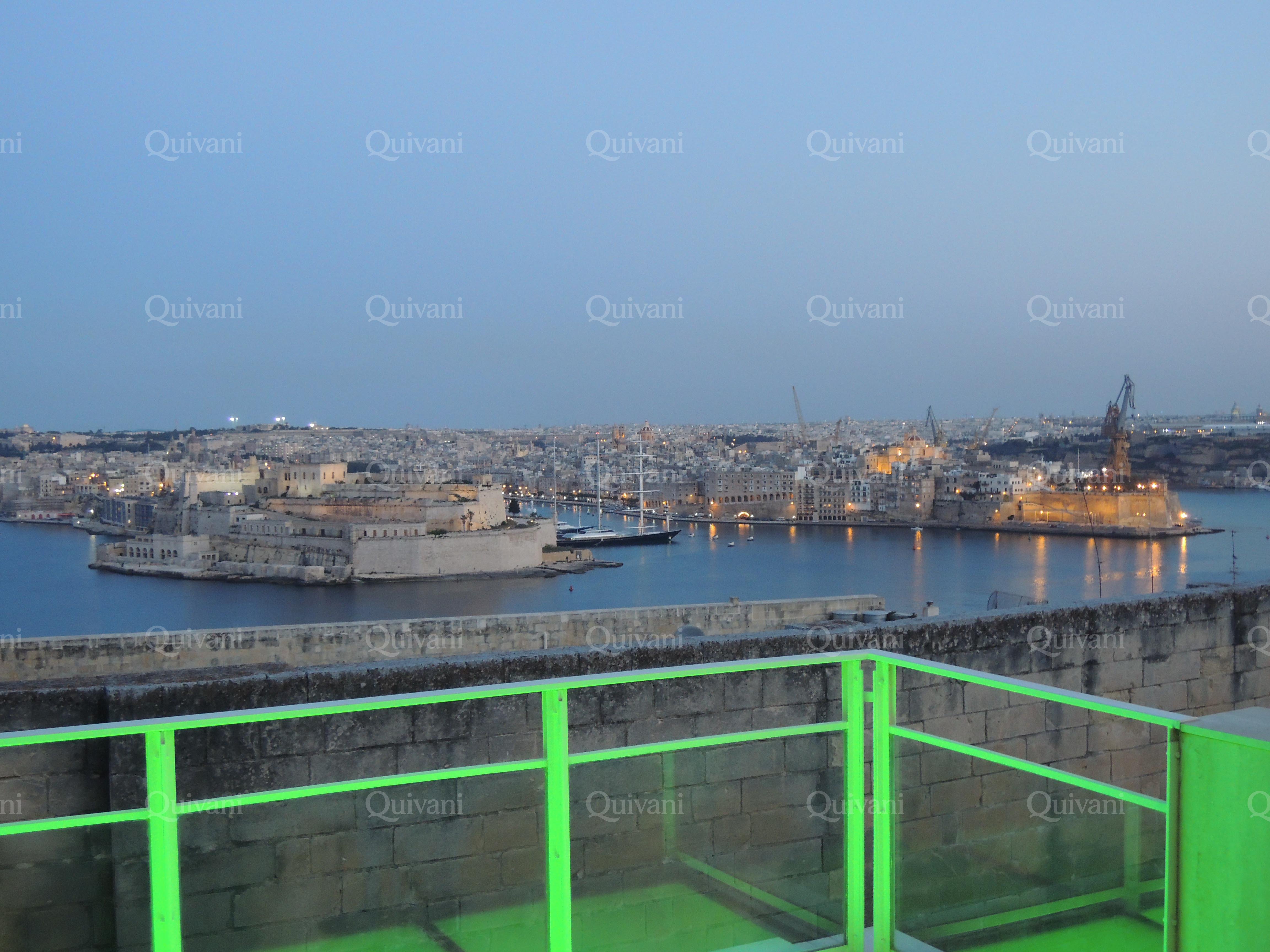 Valletta, Furnished Palazzo