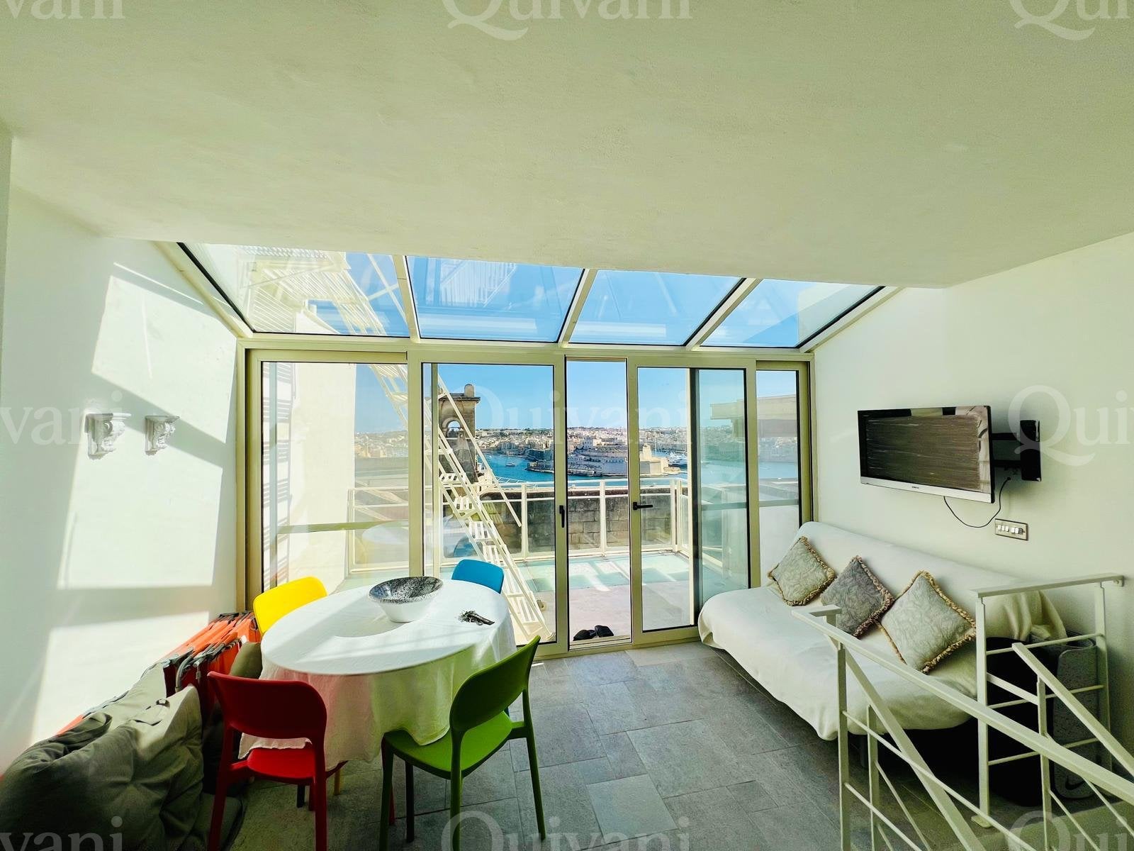 Valletta, Furnished Palazzo
