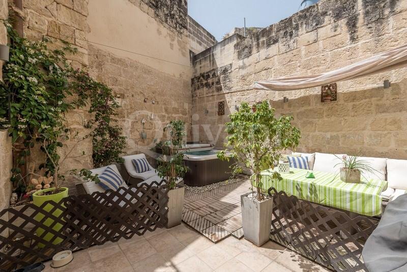 Attard, Furnished House of Character