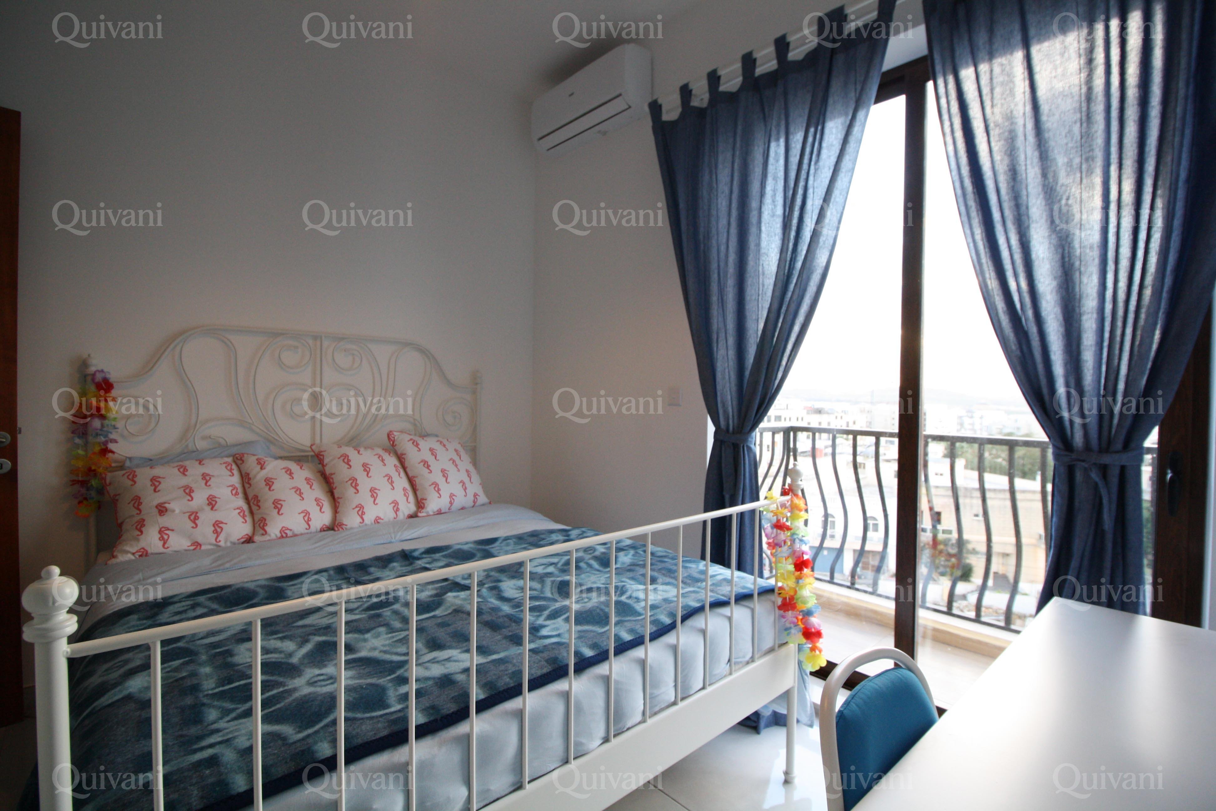 Naxxar, Furnished Penthouse