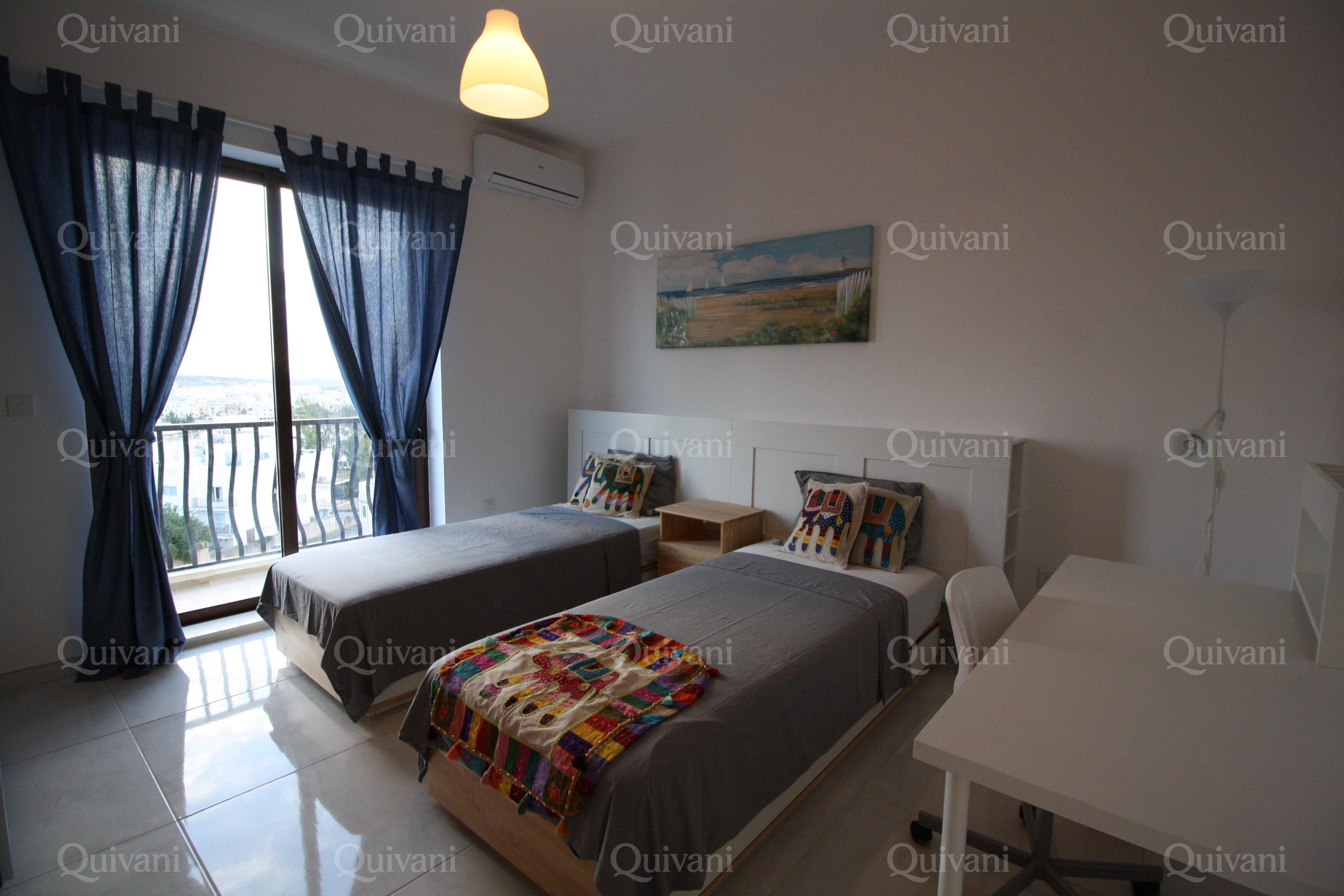 Naxxar, Furnished Penthouse