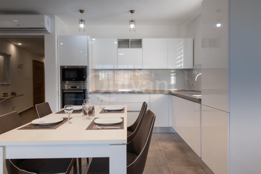 Ta'' Xbiex, Furnished Apartment