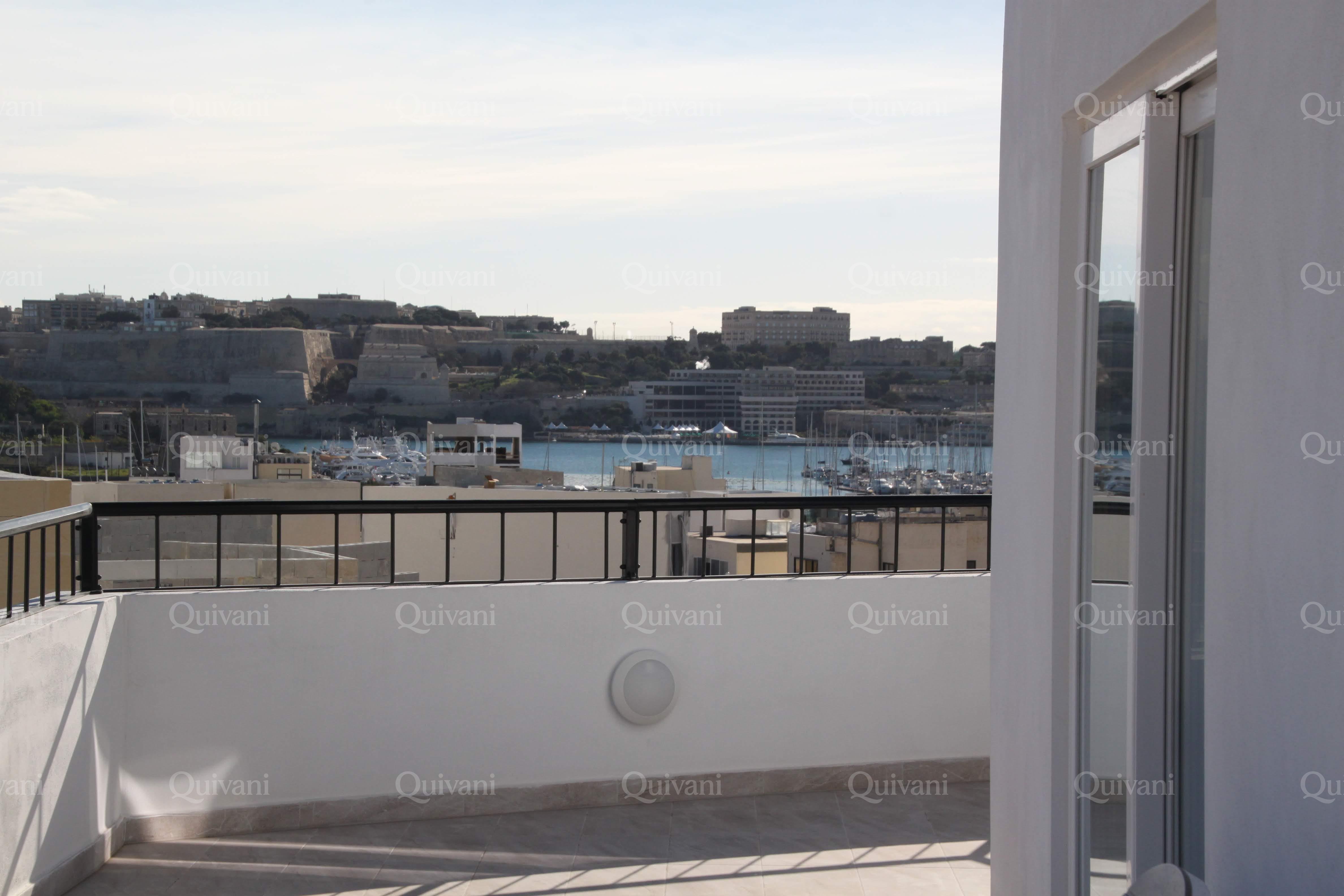 Gzira, Furnished Duplex Penthouse
