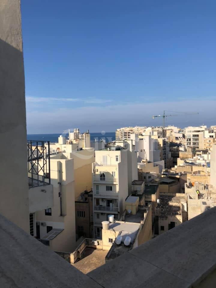 Sliema, Furnished Penthouse