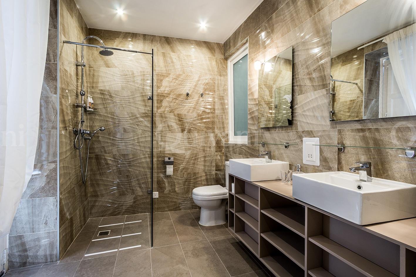 Cospicua, Finished Bed & Breakfast