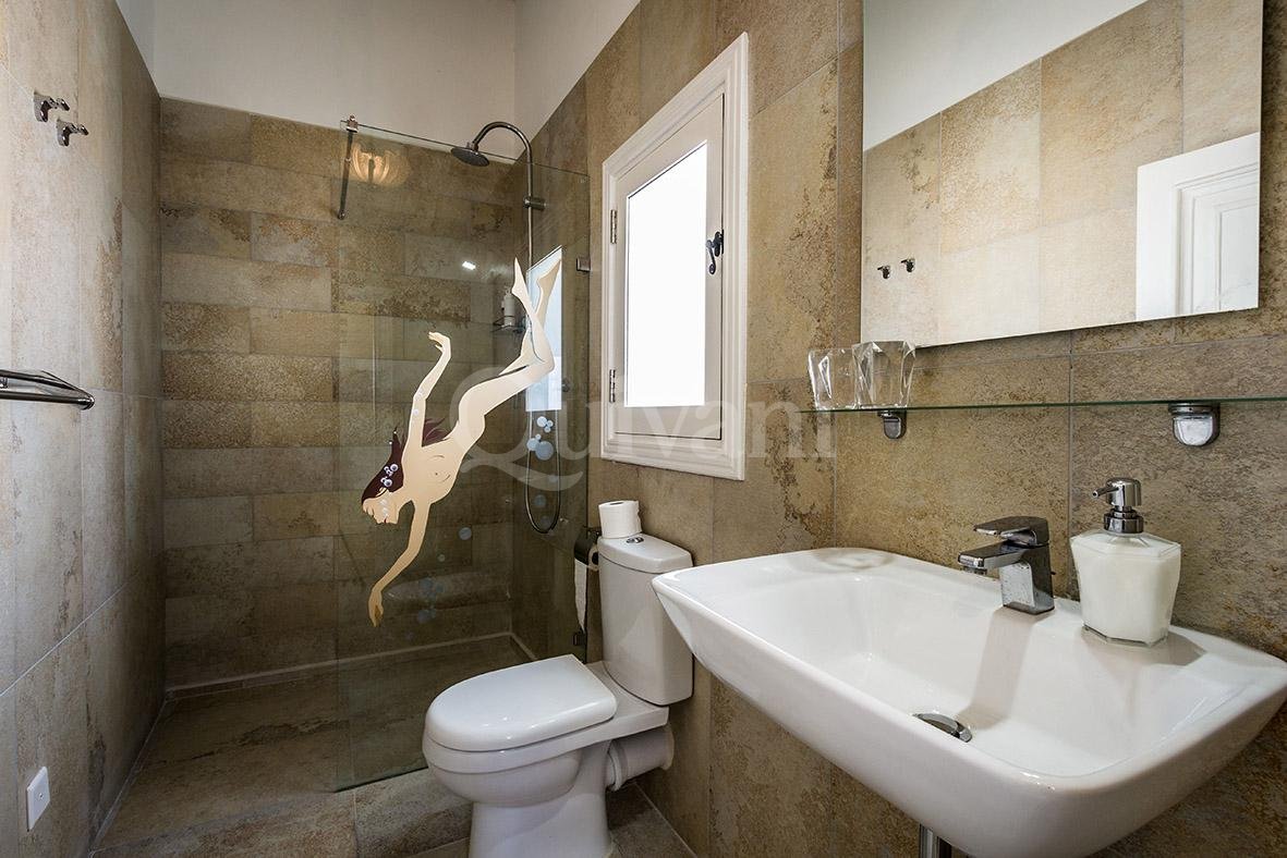 Cospicua, Finished Bed & Breakfast